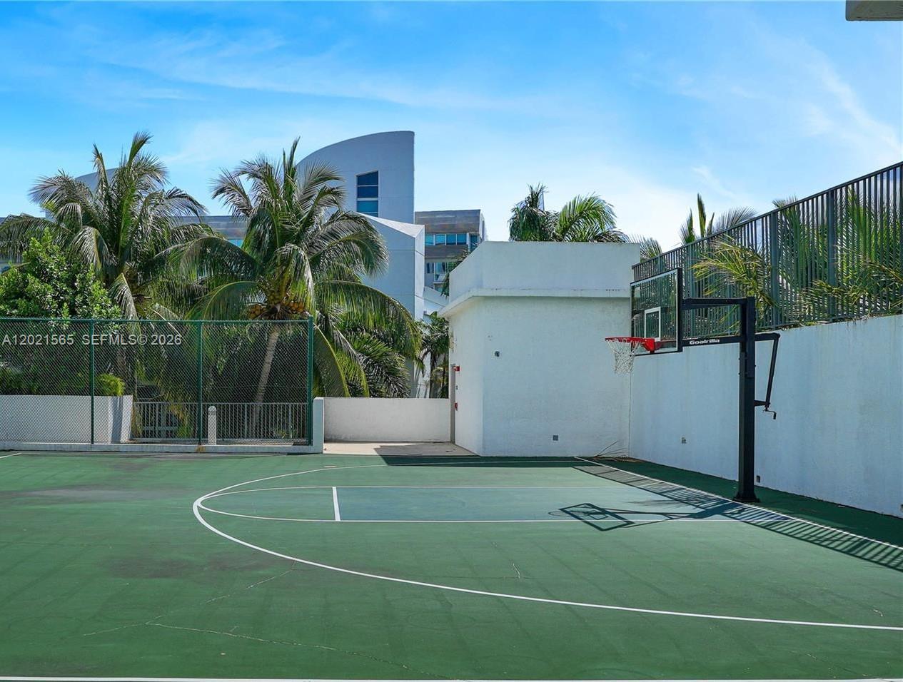 3029 NE 188th St #819, Aventura FL 33180