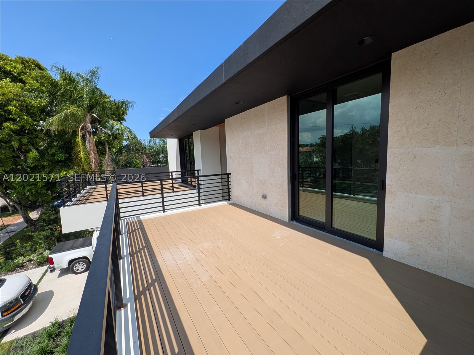 528 NE 13th Ave, Fort Lauderdale FL 33301