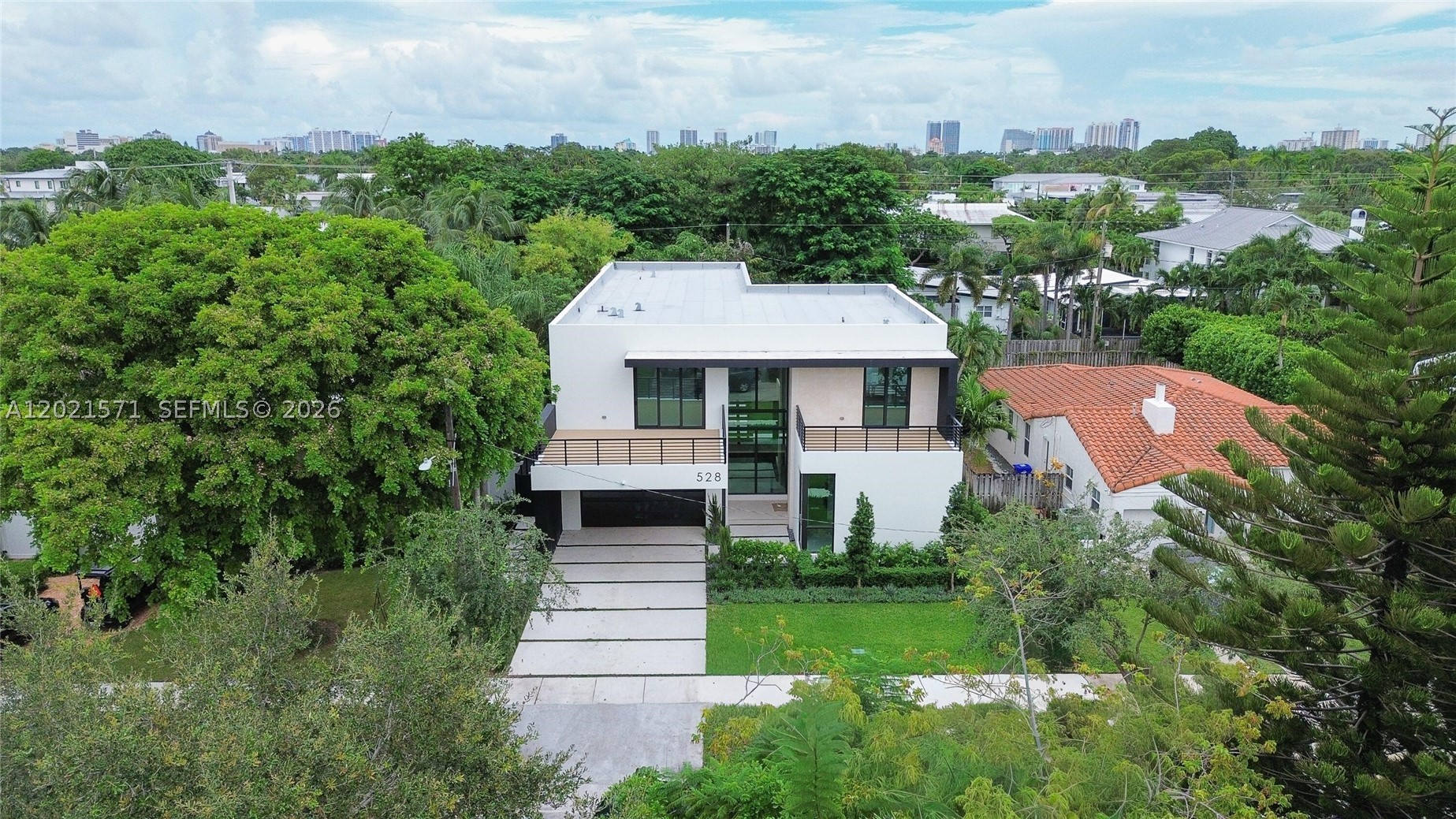 528 NE 13th Ave, Fort Lauderdale FL 33301