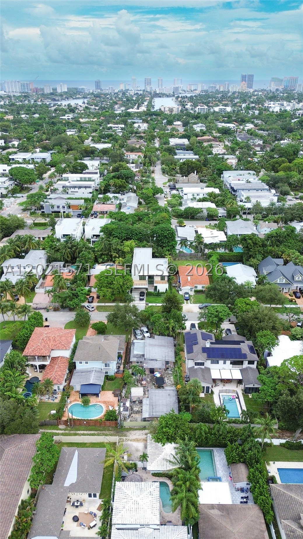 528 NE 13th Ave, Fort Lauderdale FL 33301