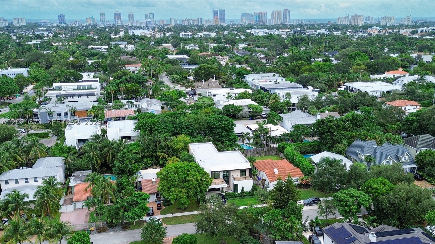 528 NE 13th Ave, Fort Lauderdale FL 33301