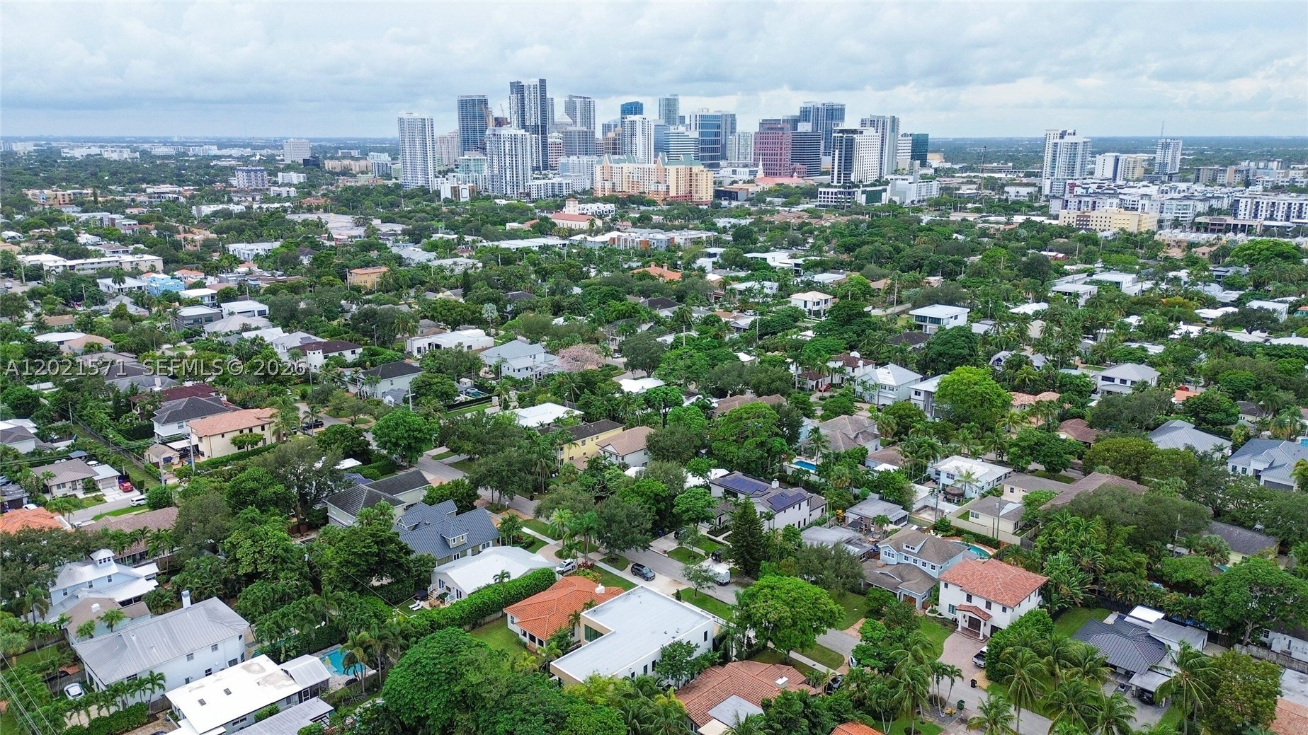 528 NE 13th Ave, Fort Lauderdale FL 33301