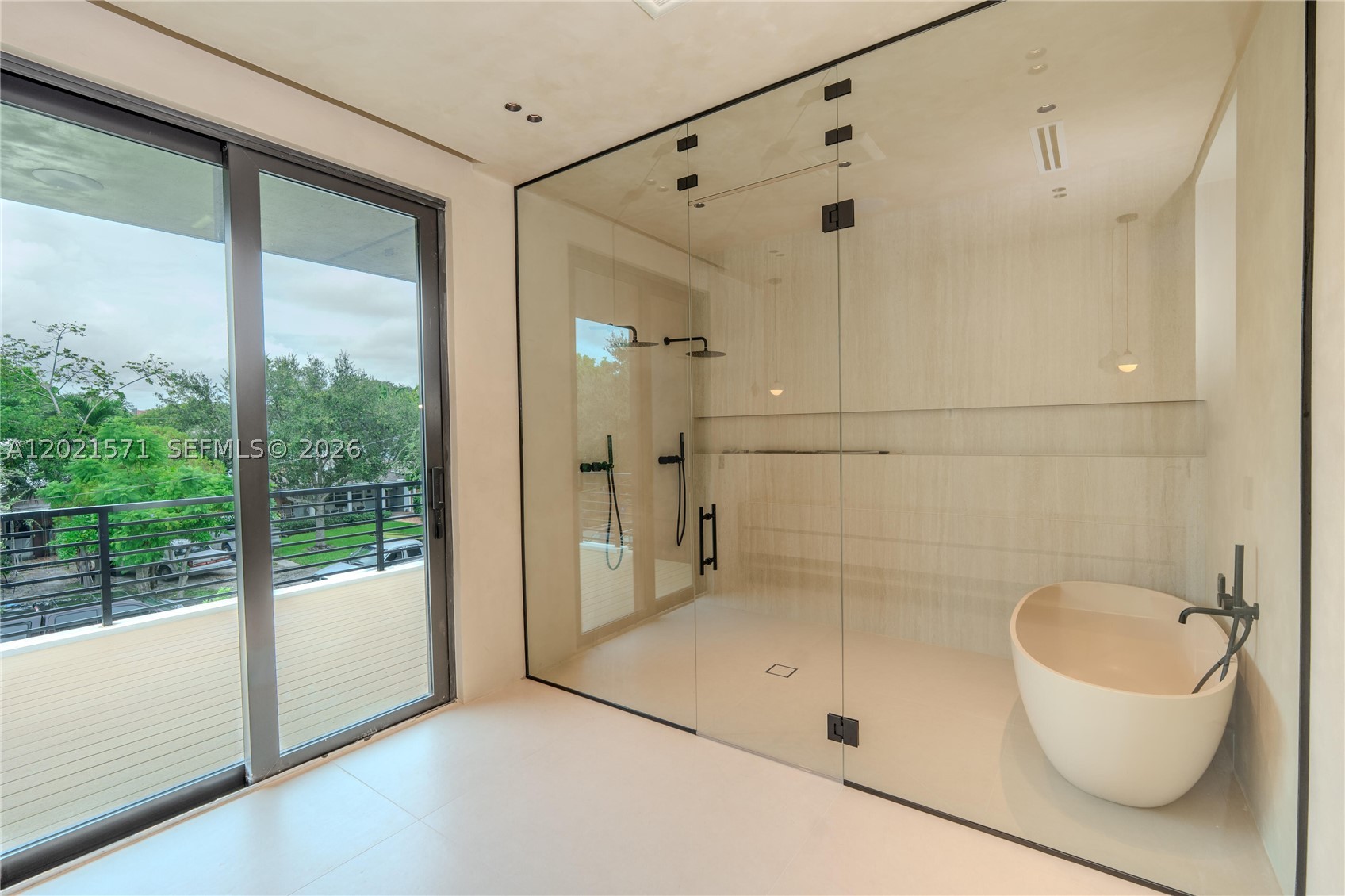 528 NE 13th Ave, Fort Lauderdale FL 33301