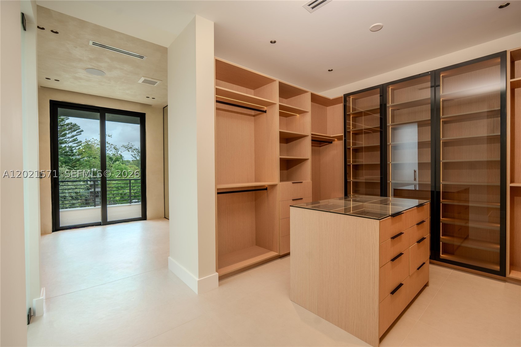 528 NE 13th Ave, Fort Lauderdale FL 33301