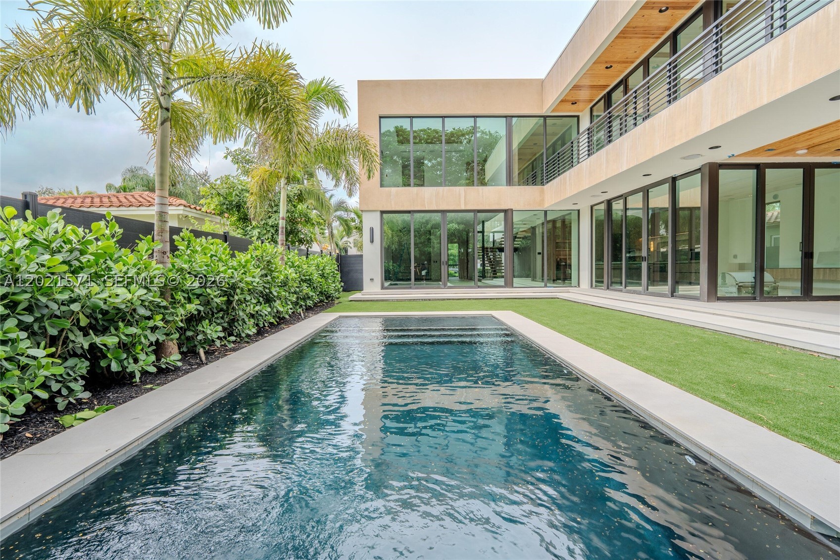 528 NE 13th Ave, Fort Lauderdale FL 33301