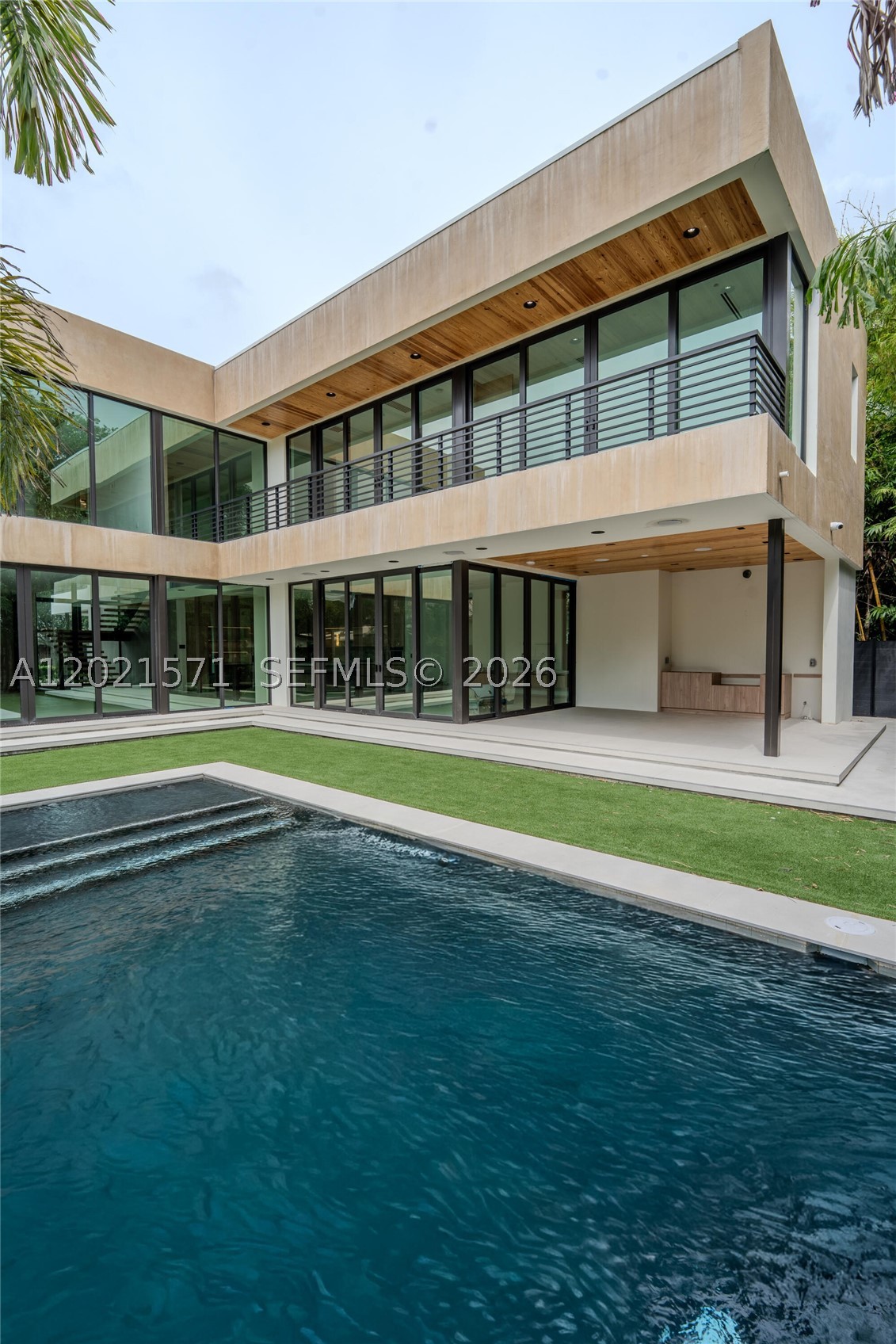 528 NE 13th Ave, Fort Lauderdale FL 33301