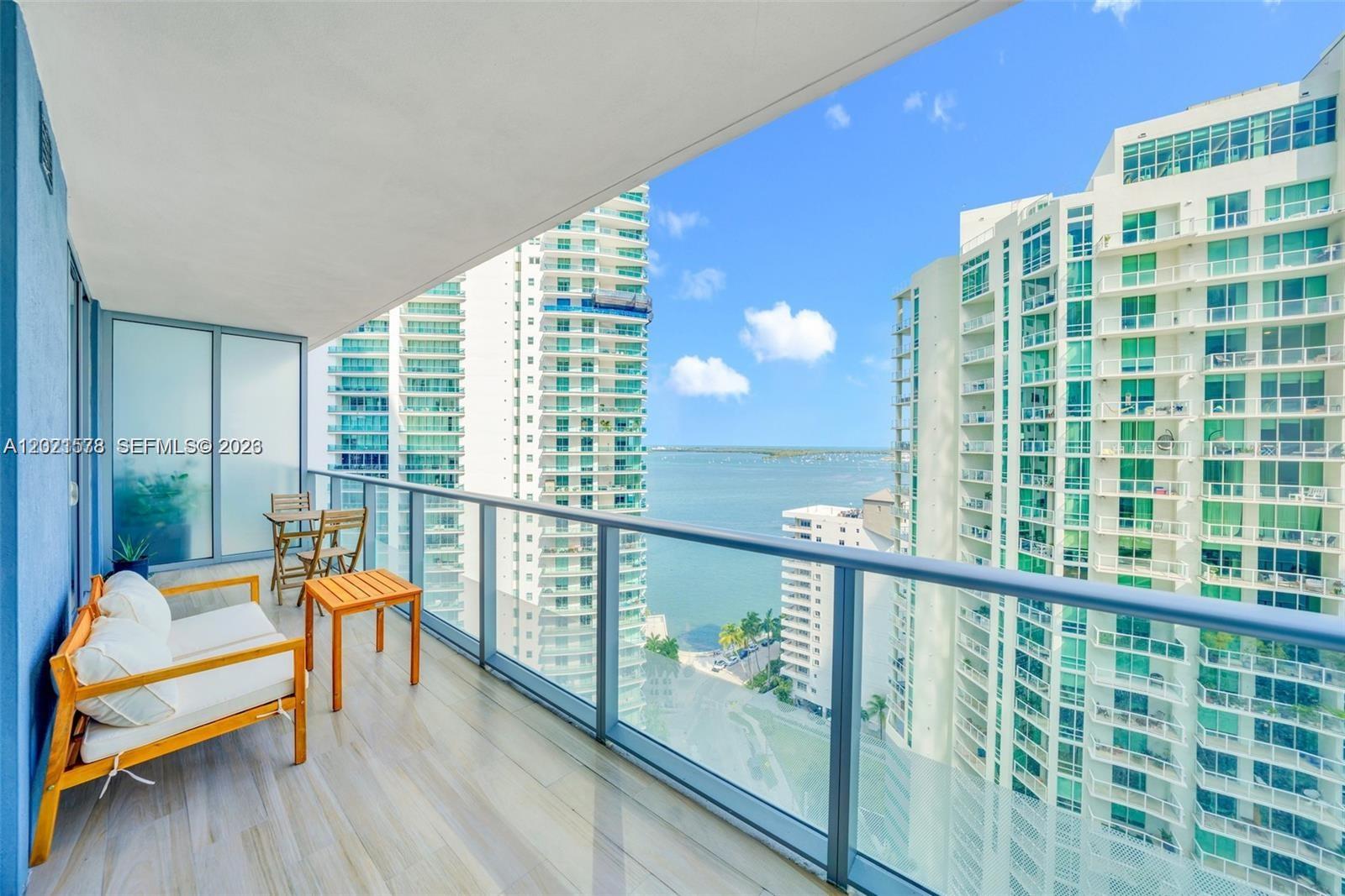 1300 Brickell Bay Dr #2104, Miami FL 33131