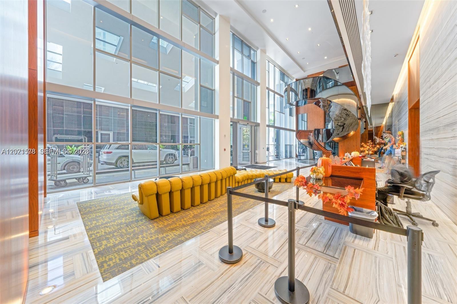 1300 Brickell Bay Dr #2104, Miami FL 33131