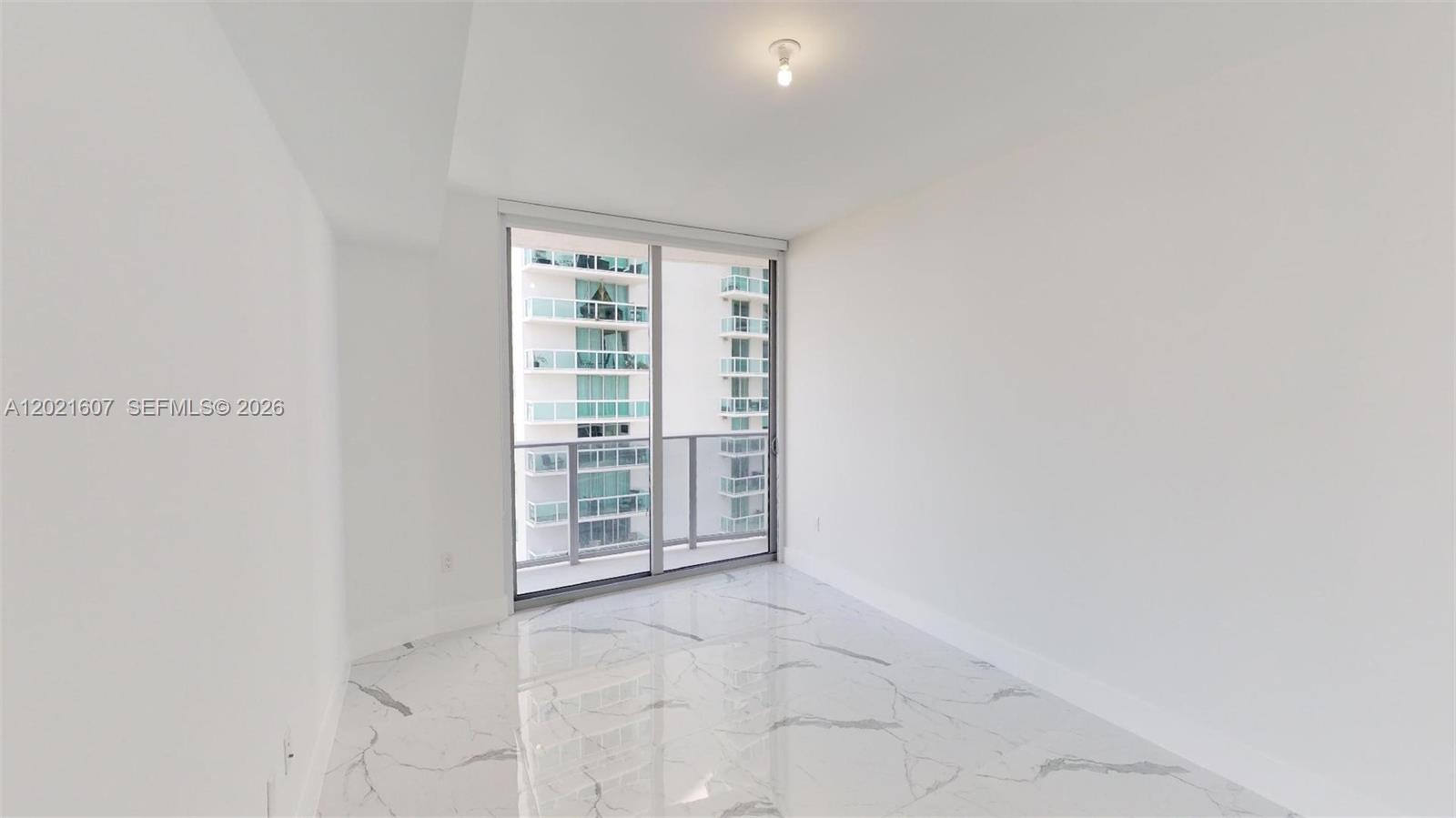 488 NE 18th St #2401, Miami FL 33132