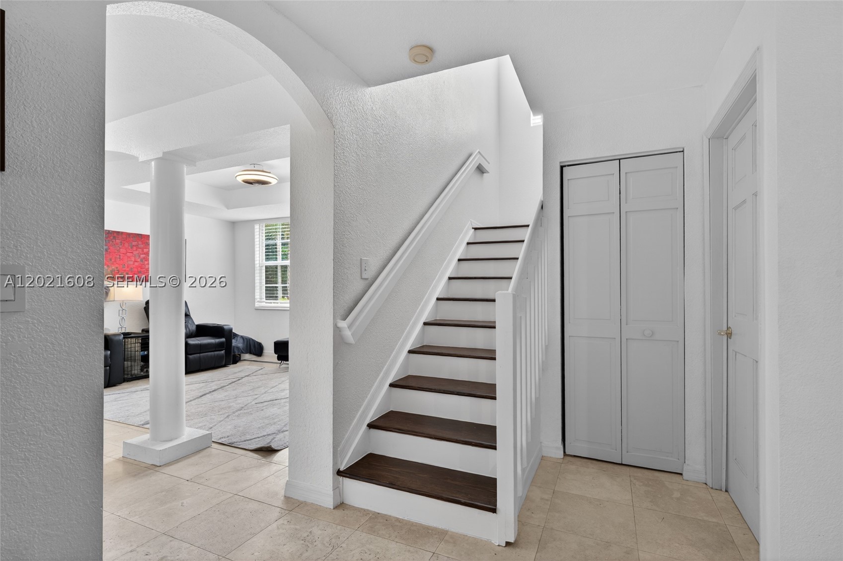 8204 SW 171st St, Palmetto Bay FL 33157