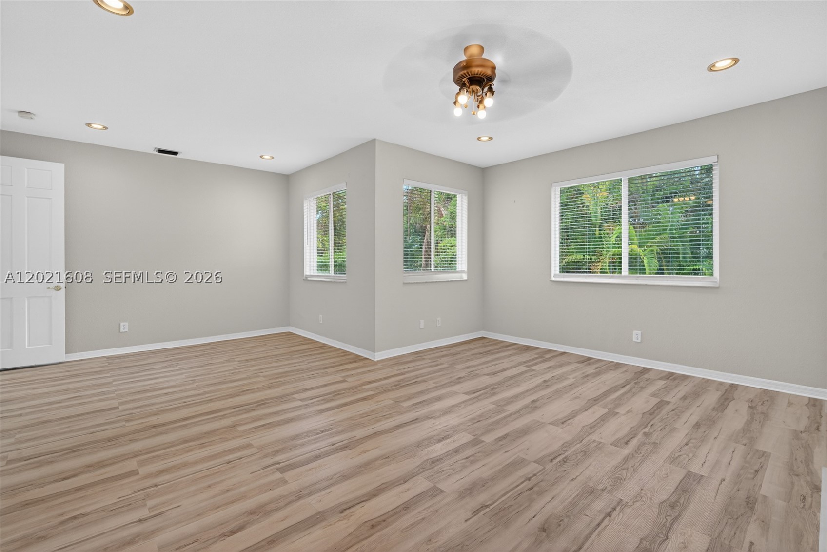 8204 SW 171st St, Palmetto Bay FL 33157