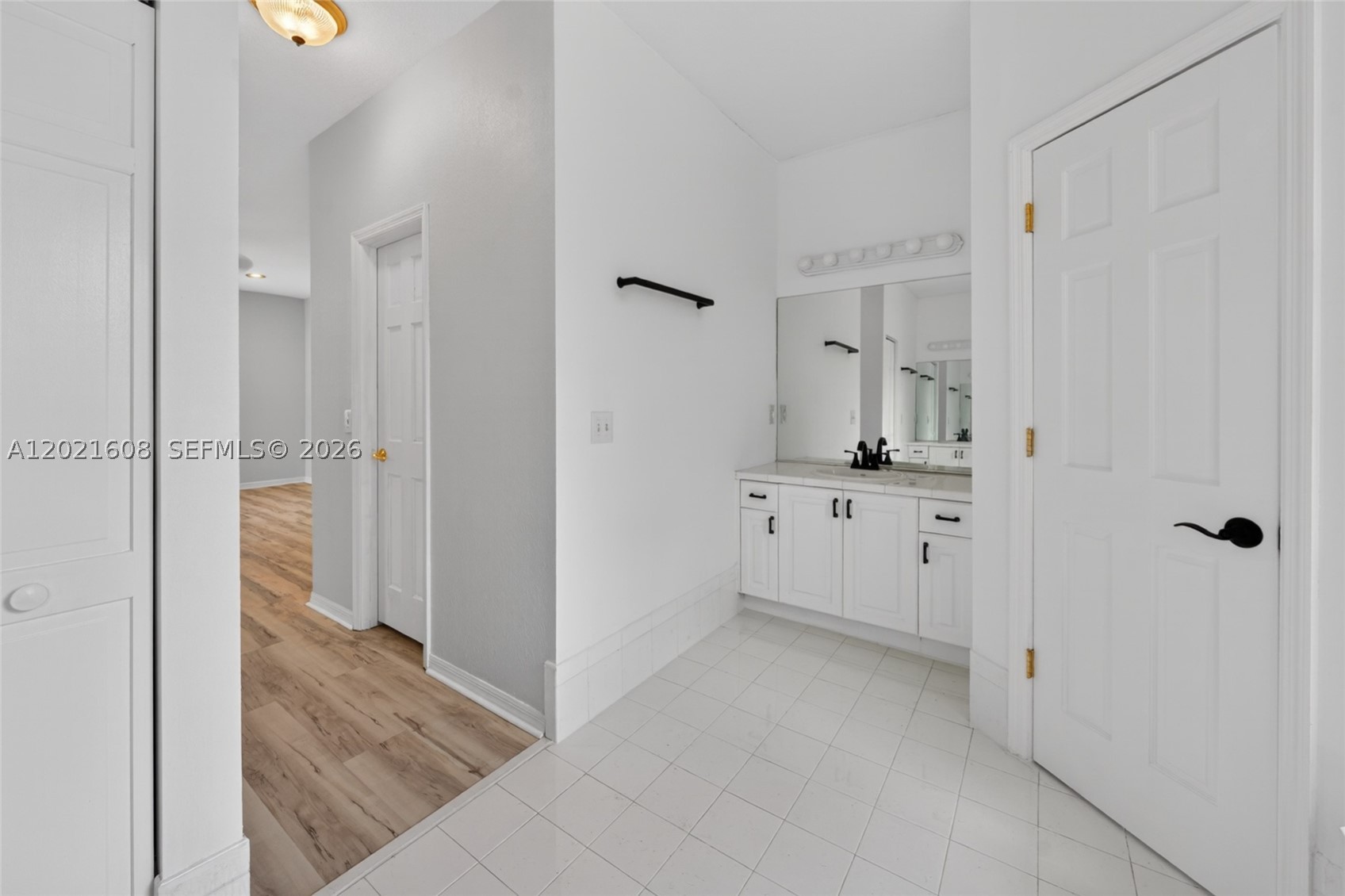 8204 SW 171st St, Palmetto Bay FL 33157
