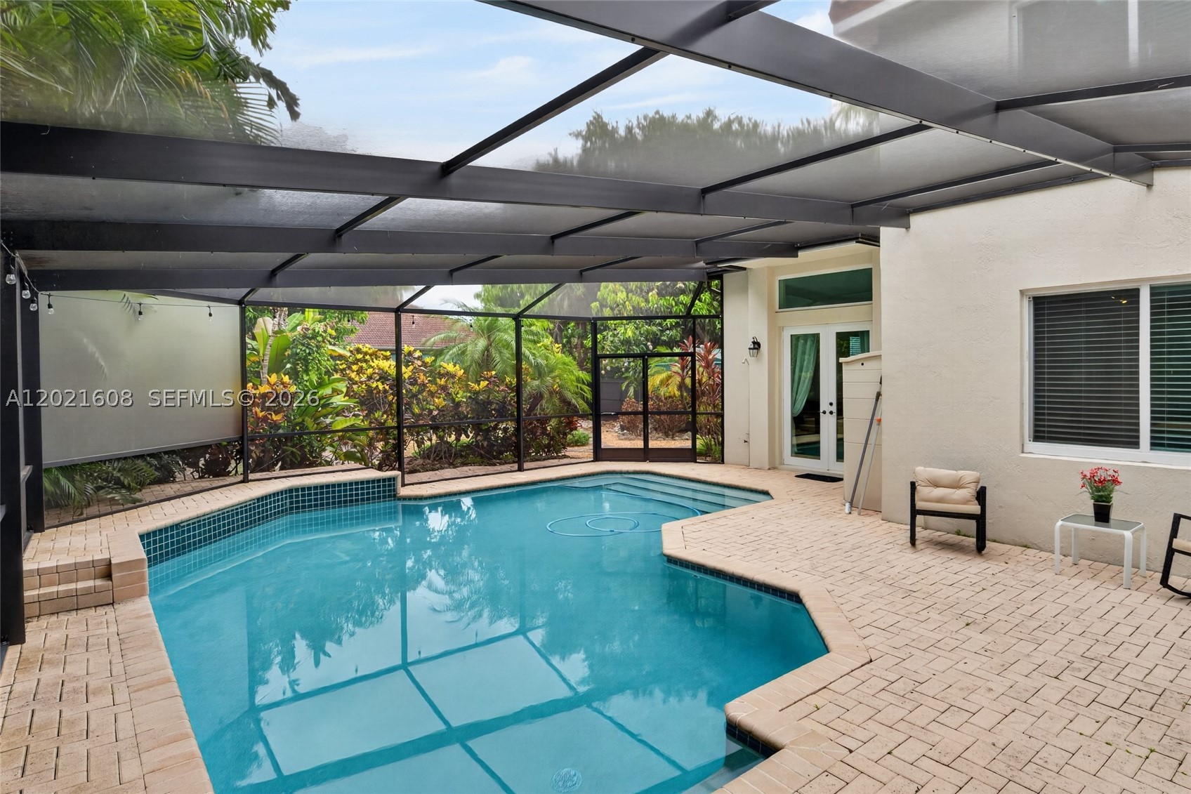 8204 SW 171st St, Palmetto Bay FL 33157