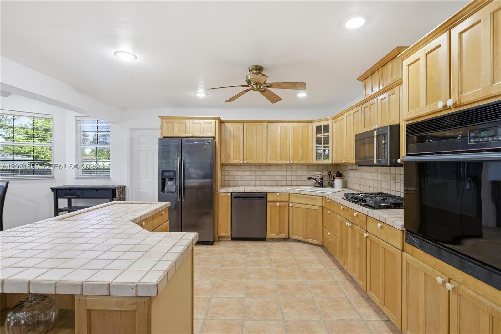 245 Lenape Dr, Miami Springs FL 33166