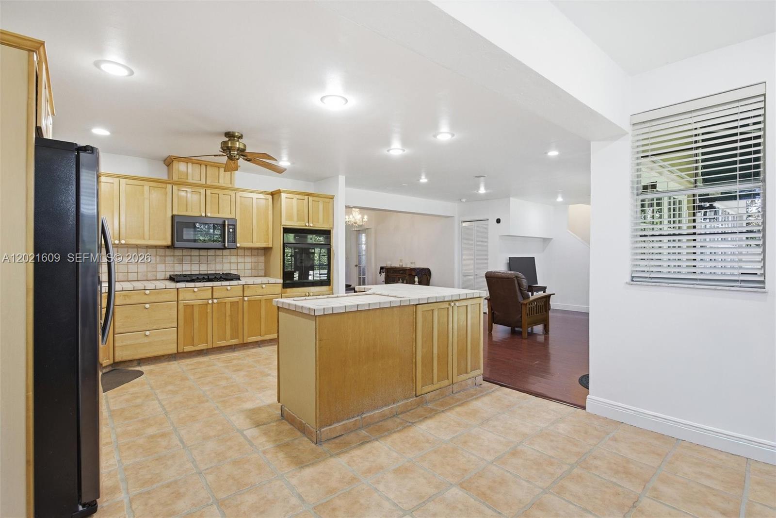 245 Lenape Dr, Miami Springs FL 33166