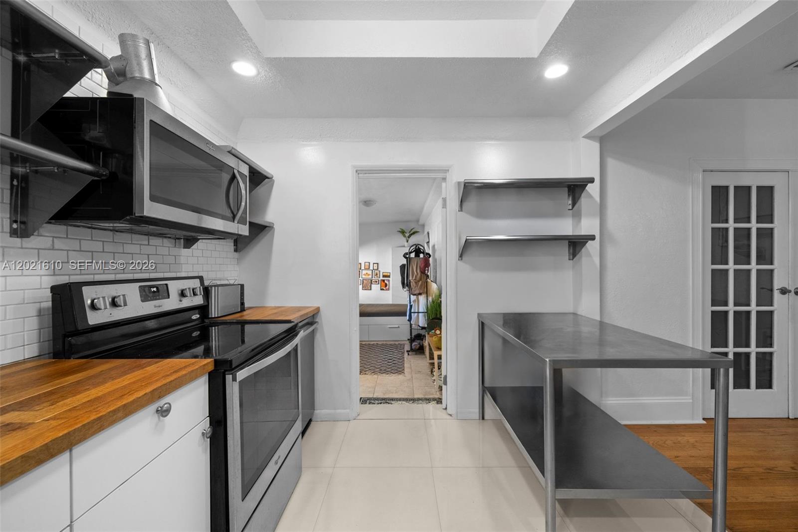 555 NE 73rd St, Miami FL 33138