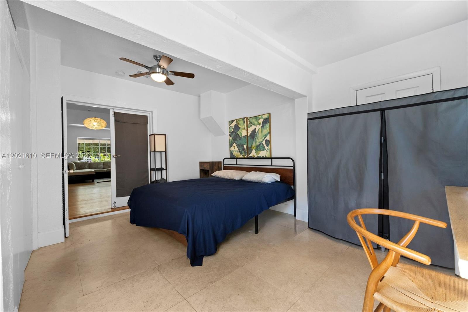 555 NE 73rd St, Miami FL 33138