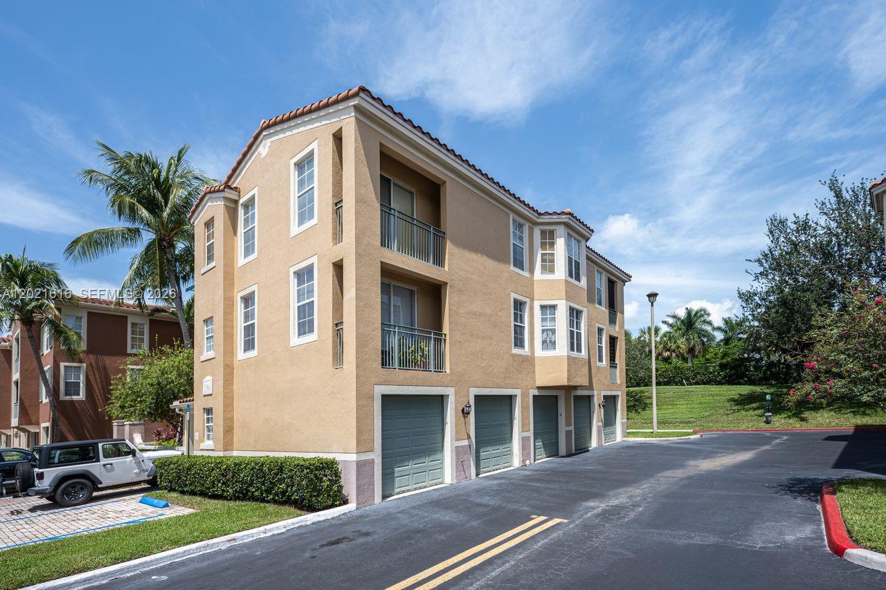 11780 Saint Andrews Pl #208, Wellington FL 33414