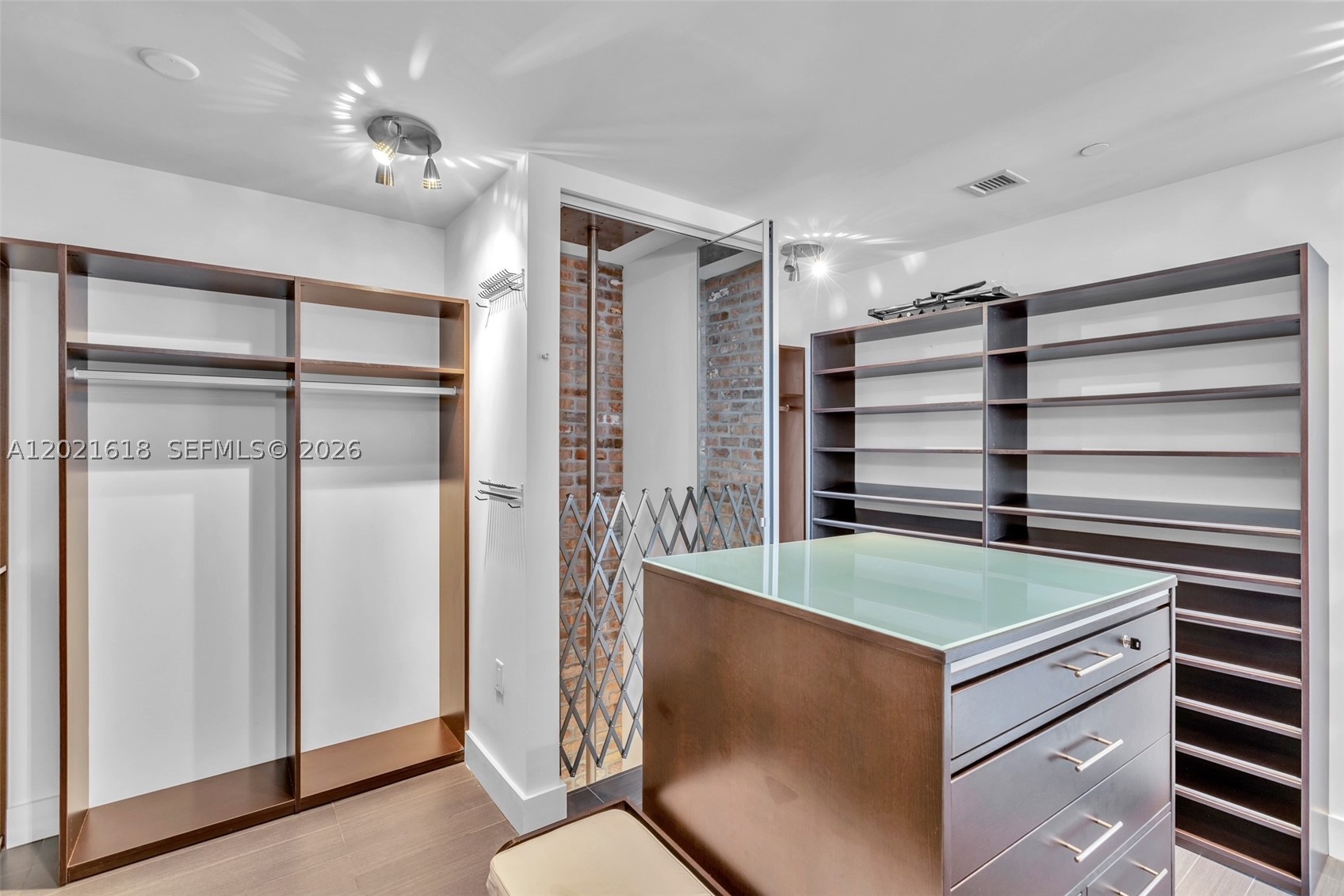 1100 Biscayne Blvd #2706, Miami FL 33132