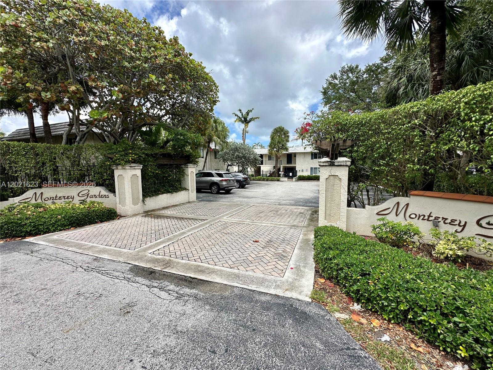 8617 SW 68th Ct #26, Pinecrest FL 33156