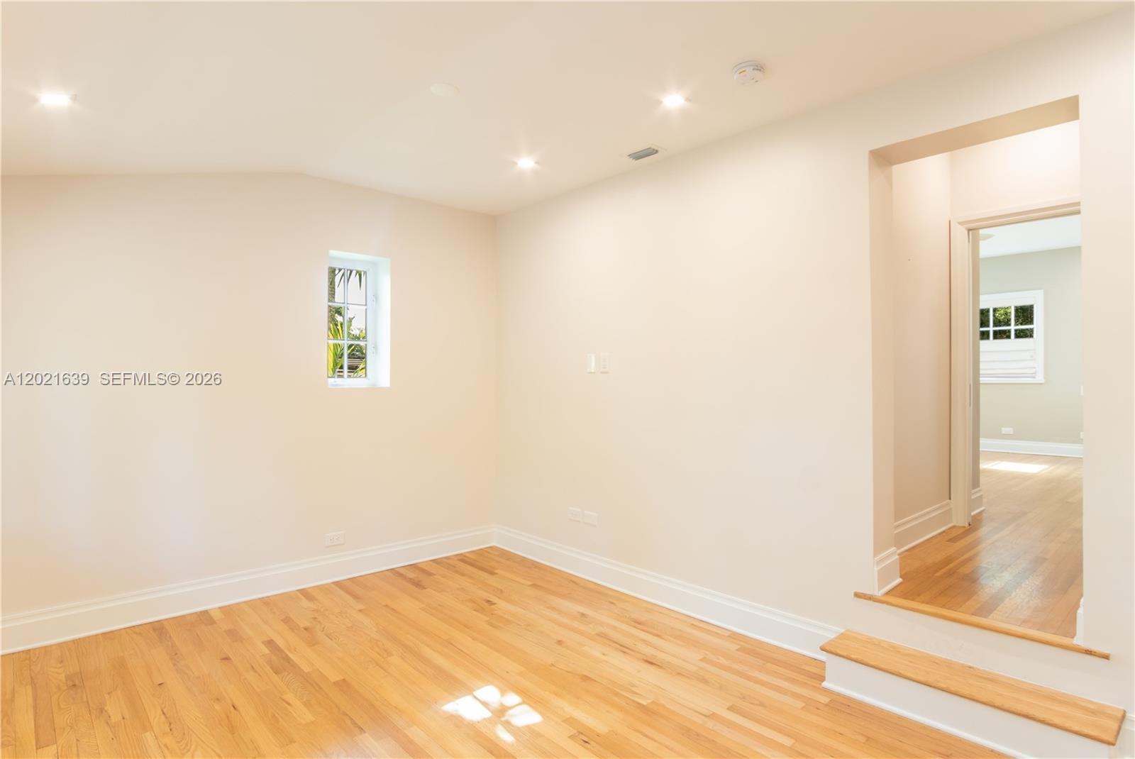 1257 Mariola Ct, Coral Gables FL 33134