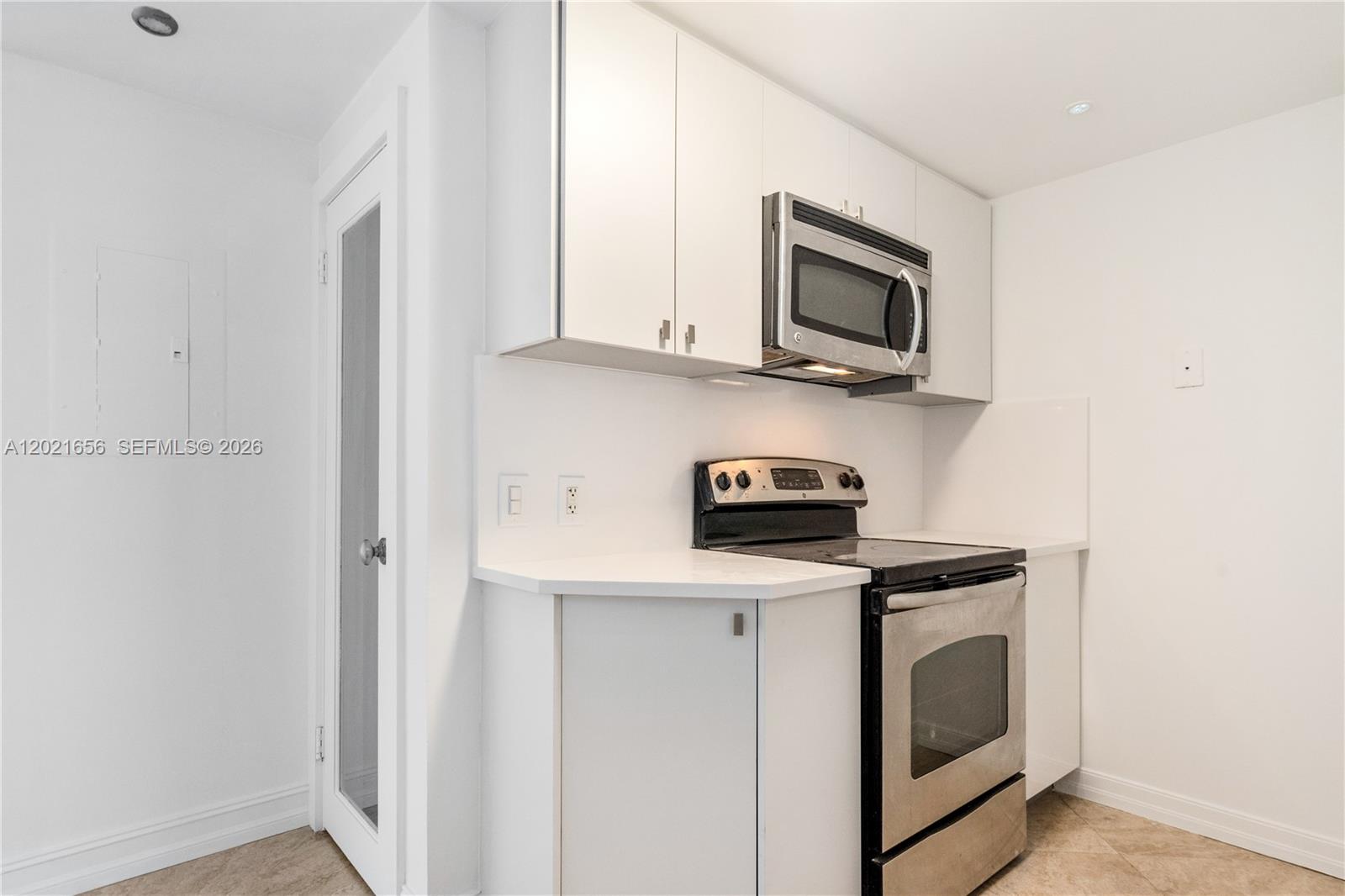 701 Brickell Key Blvd #1411, Miami FL 33131