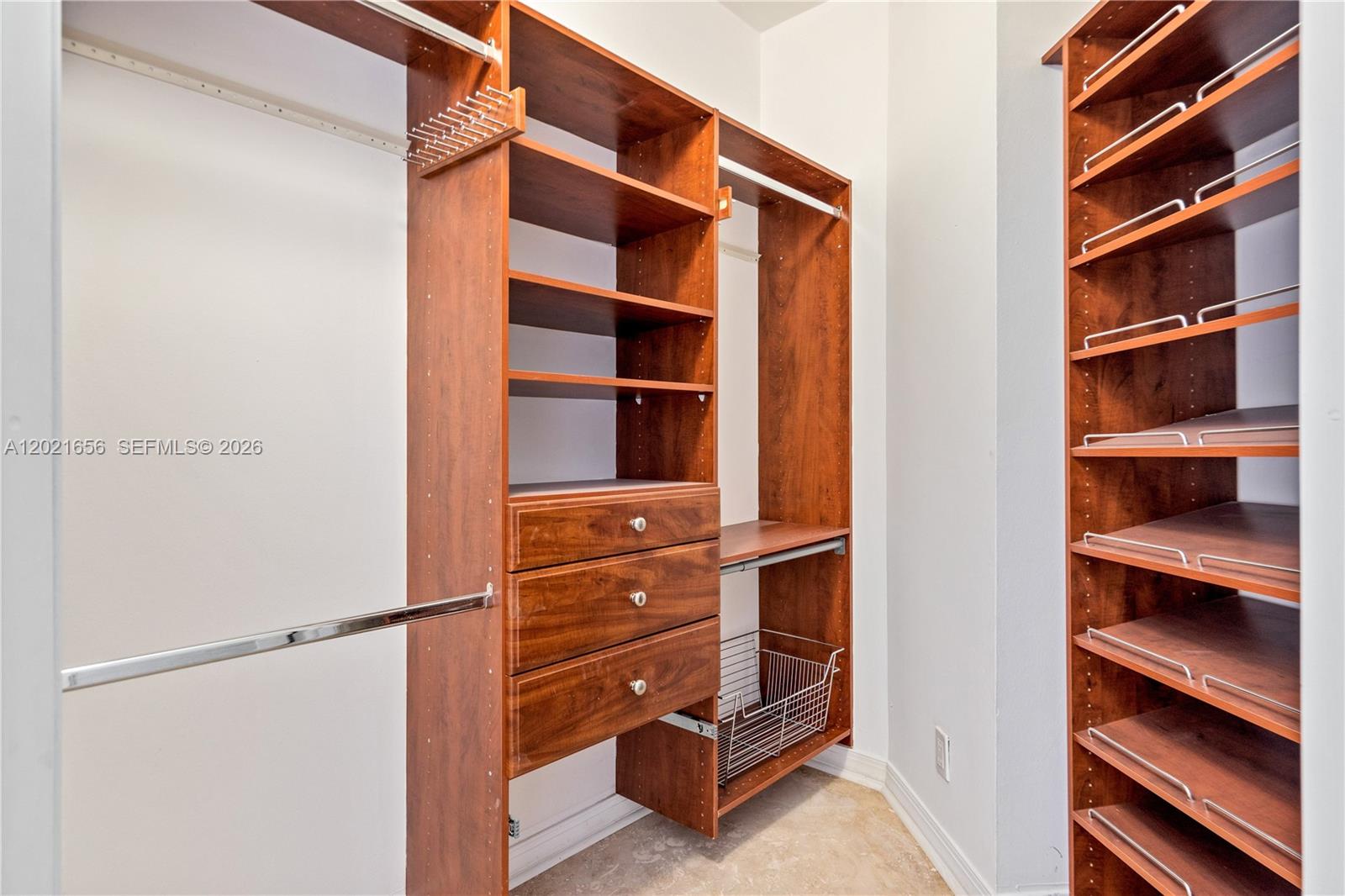 701 Brickell Key Blvd #1411, Miami FL 33131