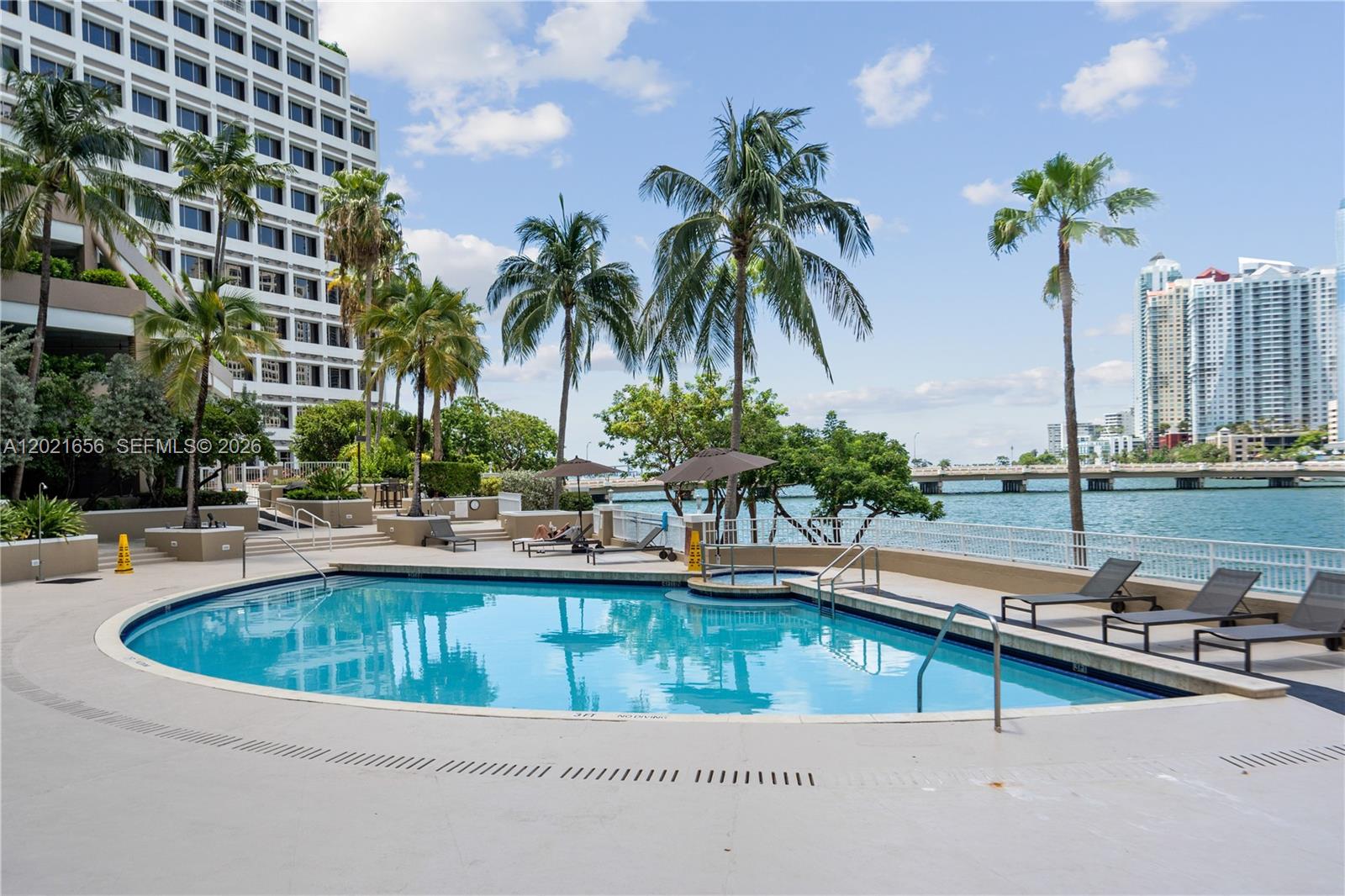 701 Brickell Key Blvd #1411, Miami FL 33131