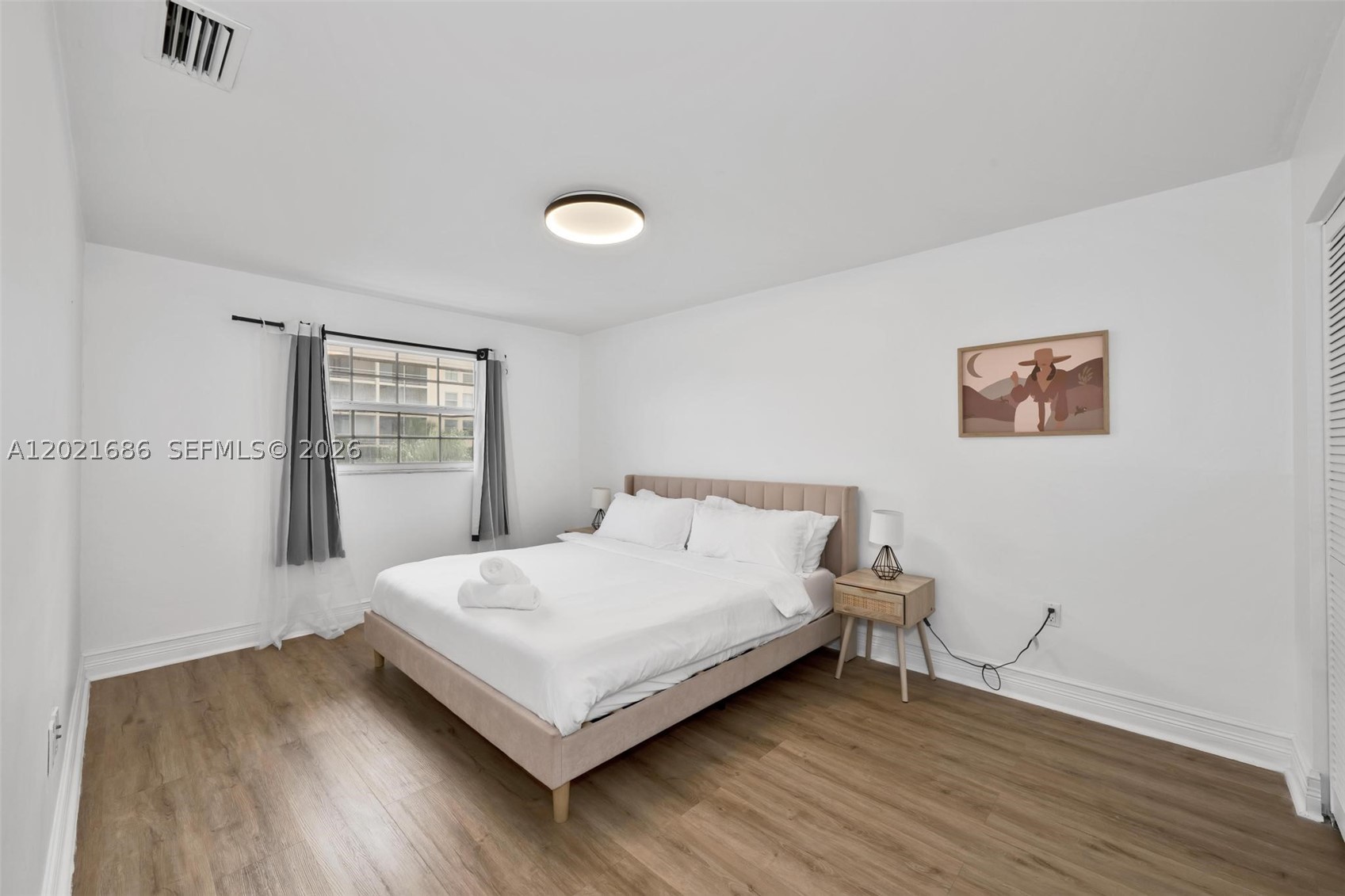 2940 NE 164th St, North Miami Beach FL 33160