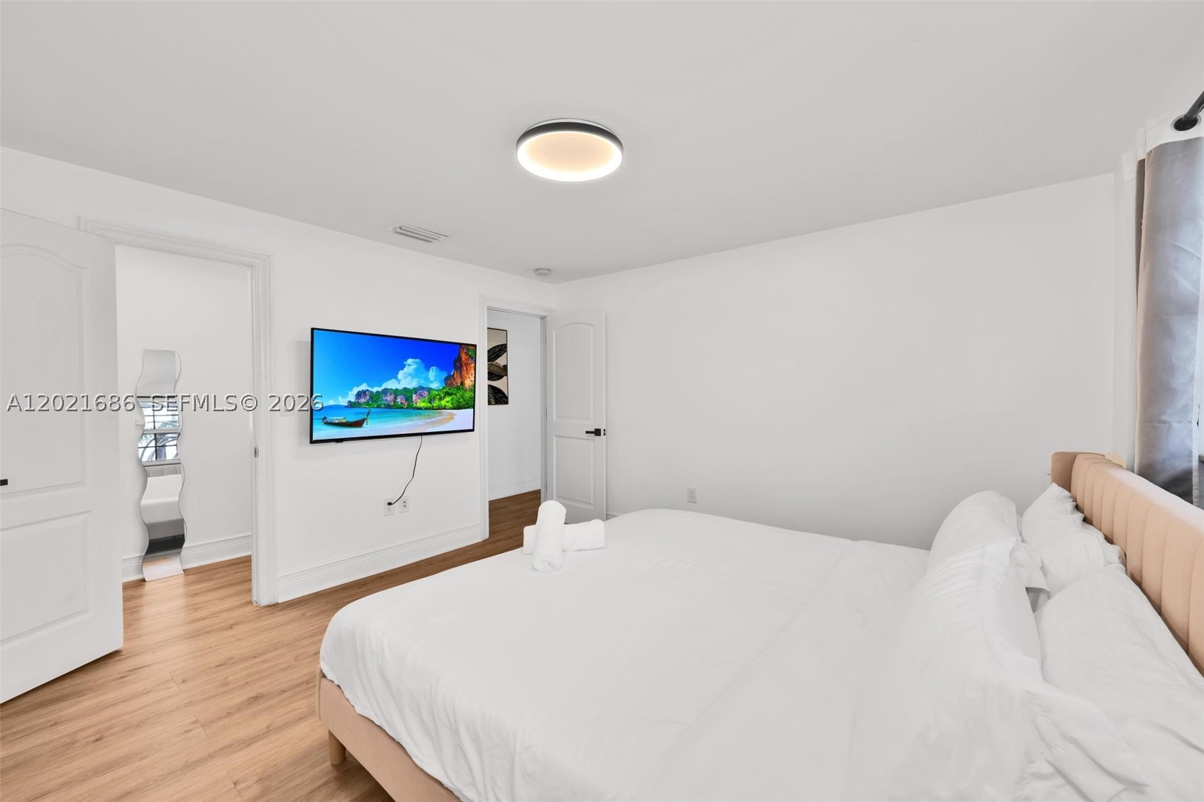 2940 NE 164th St, North Miami Beach FL 33160