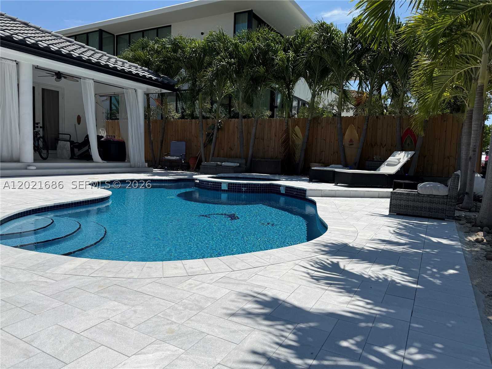 2940 NE 164th St, North Miami Beach FL 33160