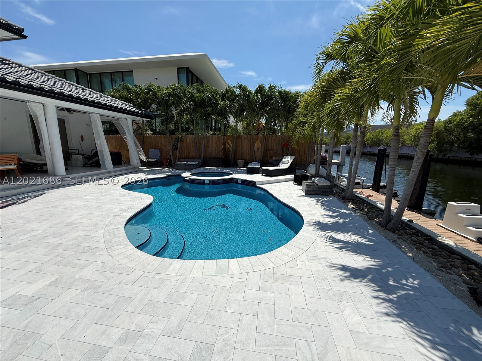 2940 NE 164th St, North Miami Beach FL 33160