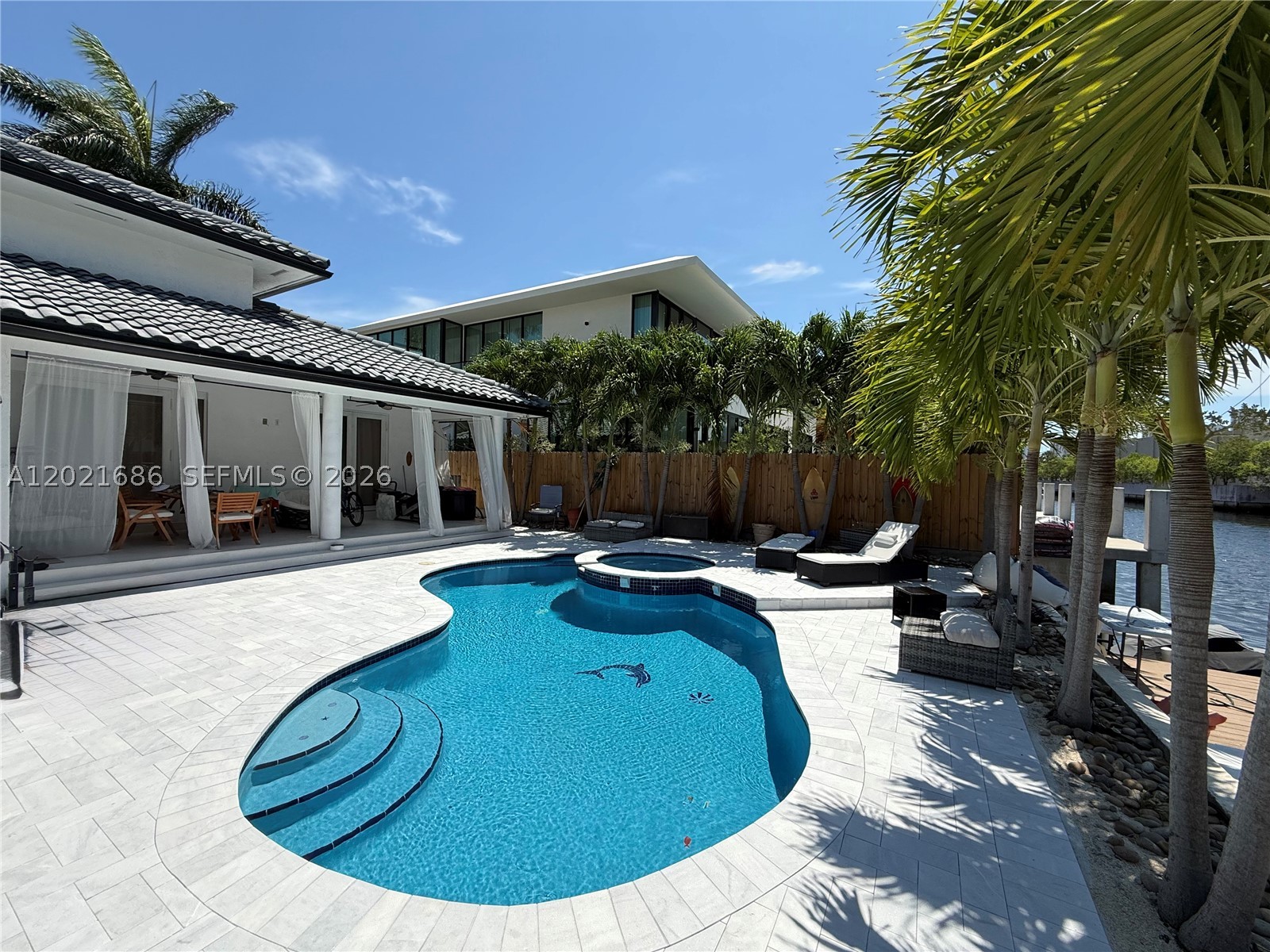 2940 NE 164th St, North Miami Beach FL 33160