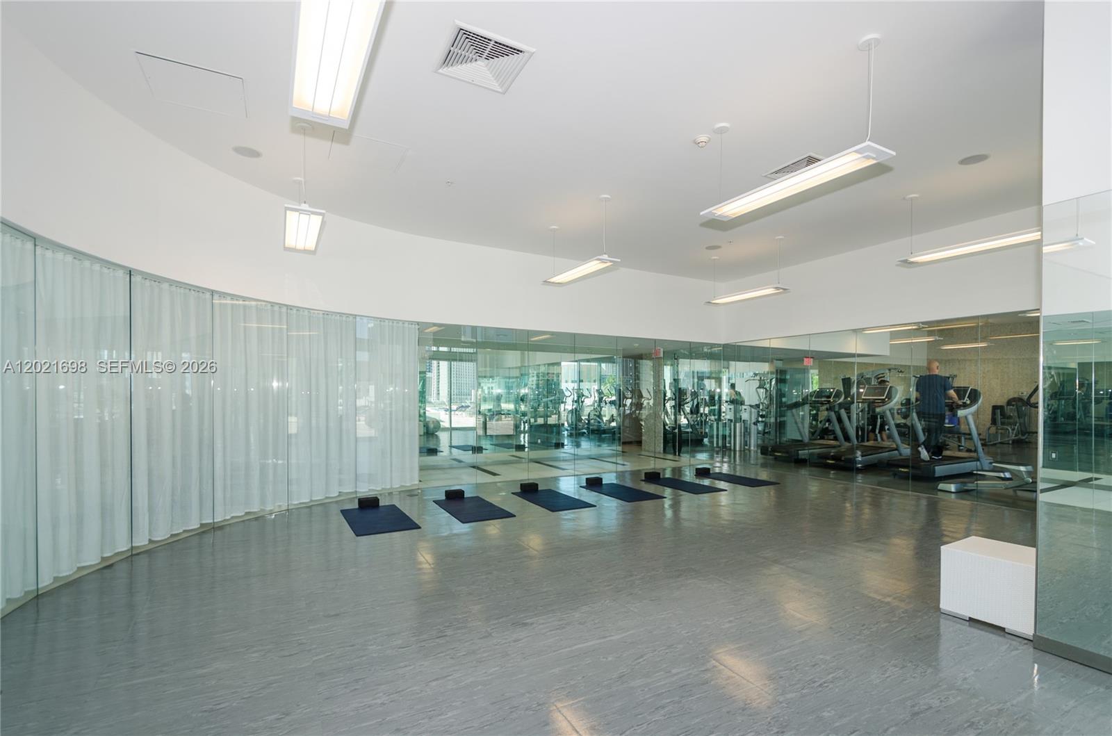 92 SW 3rd Street #2812, Miami FL 33130