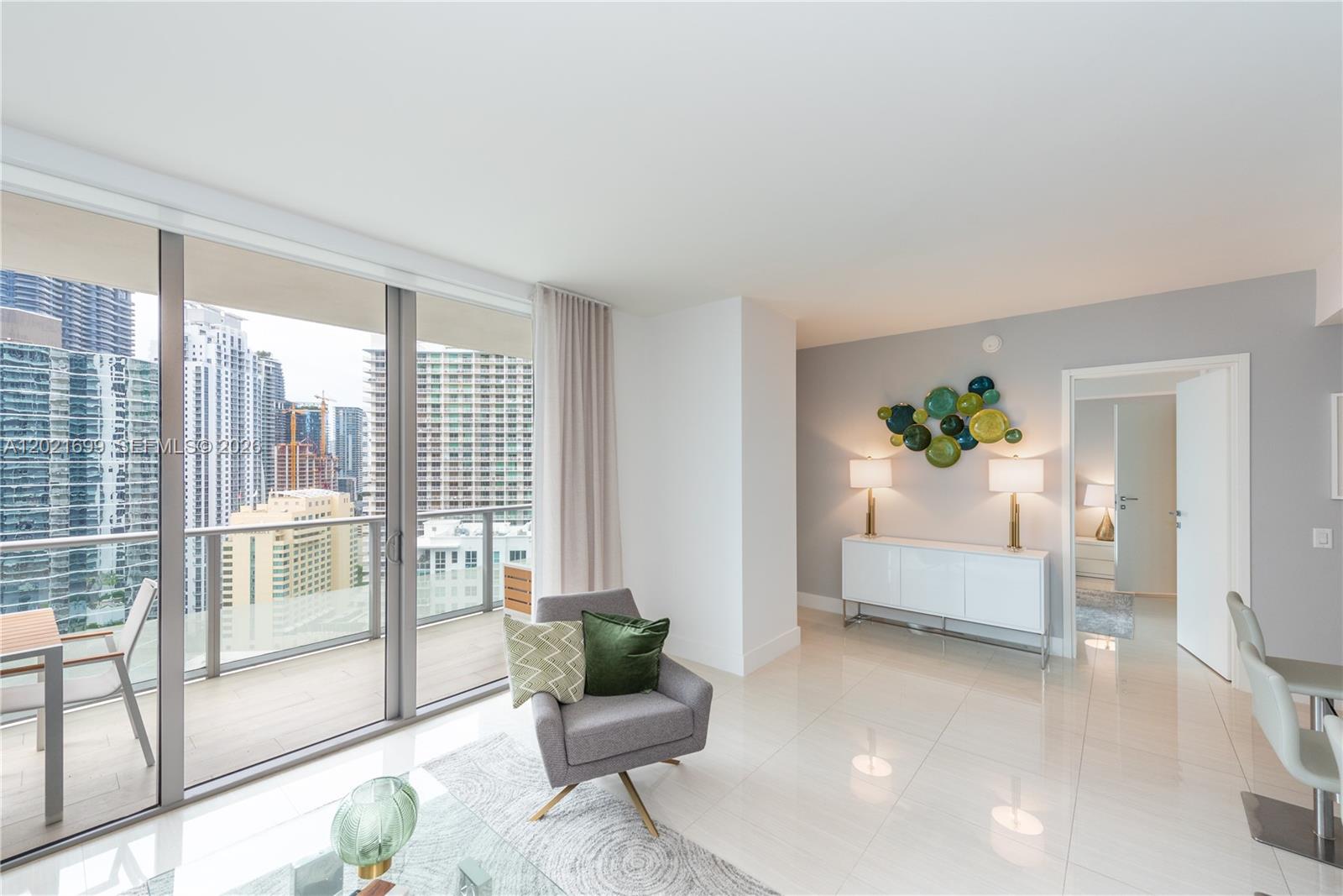 1300 Brickell Bay Dr #2900, Miami FL 33131