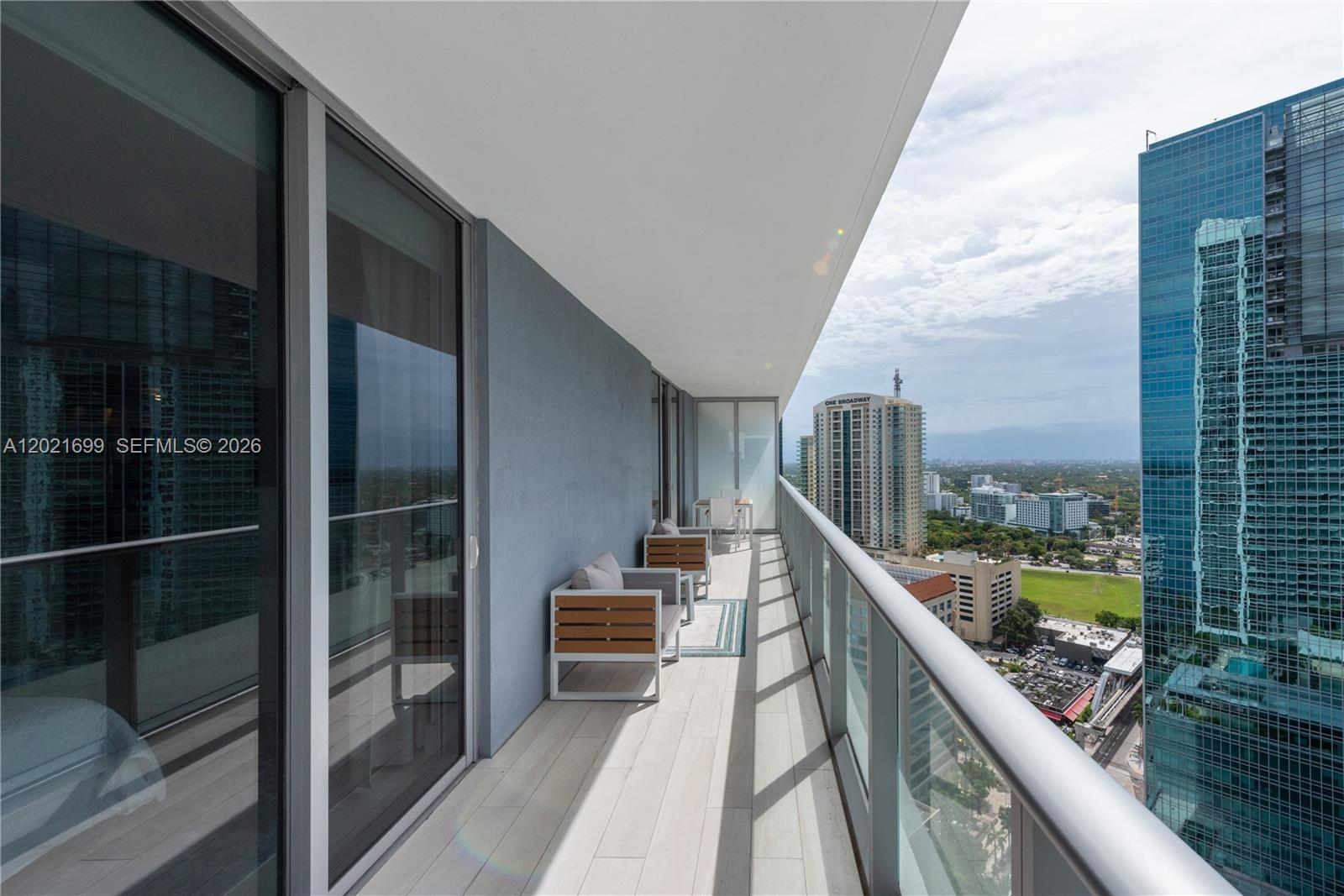1300 Brickell Bay Dr #2900, Miami FL 33131