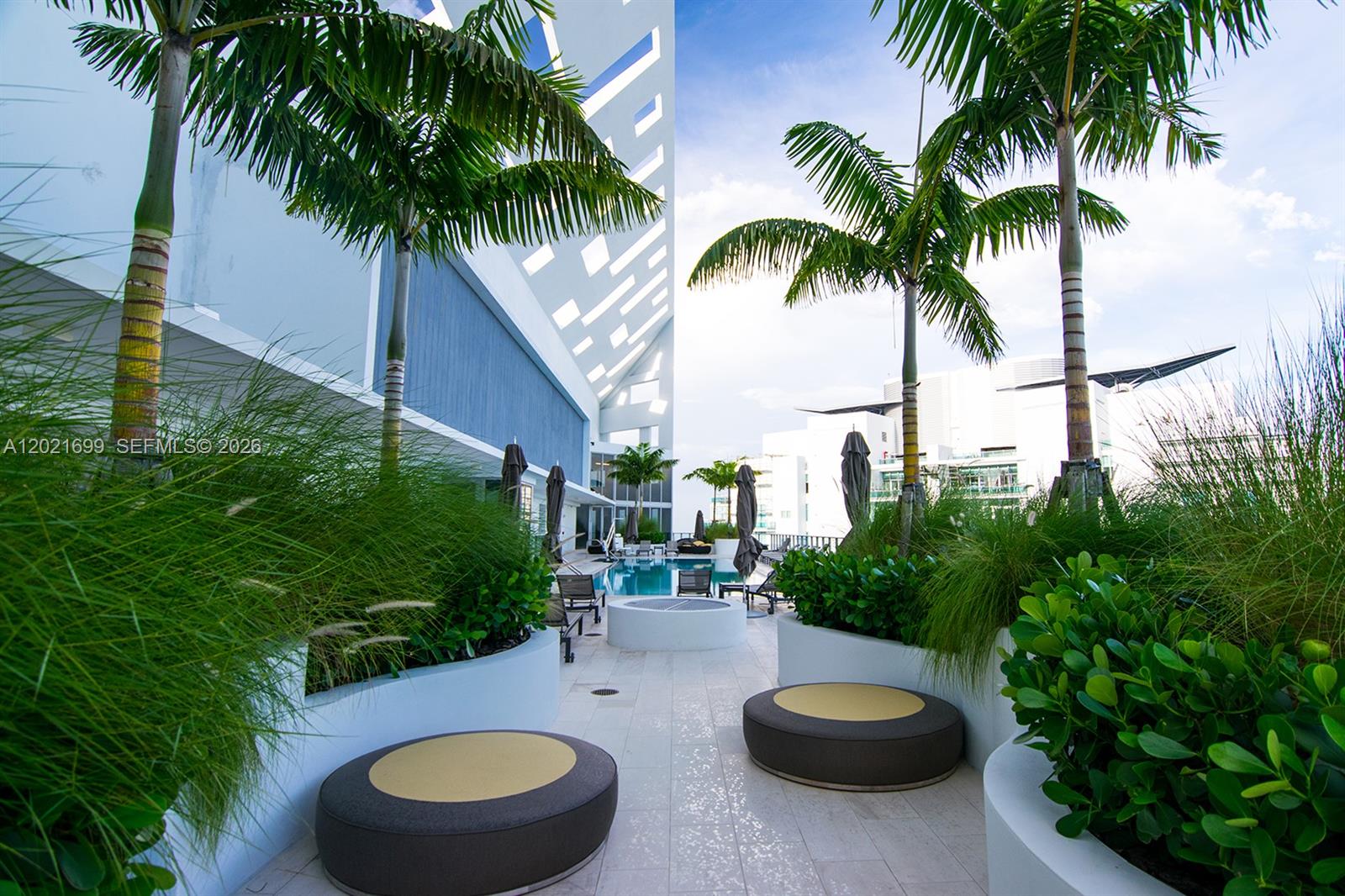 1300 Brickell Bay Dr #2900, Miami FL 33131
