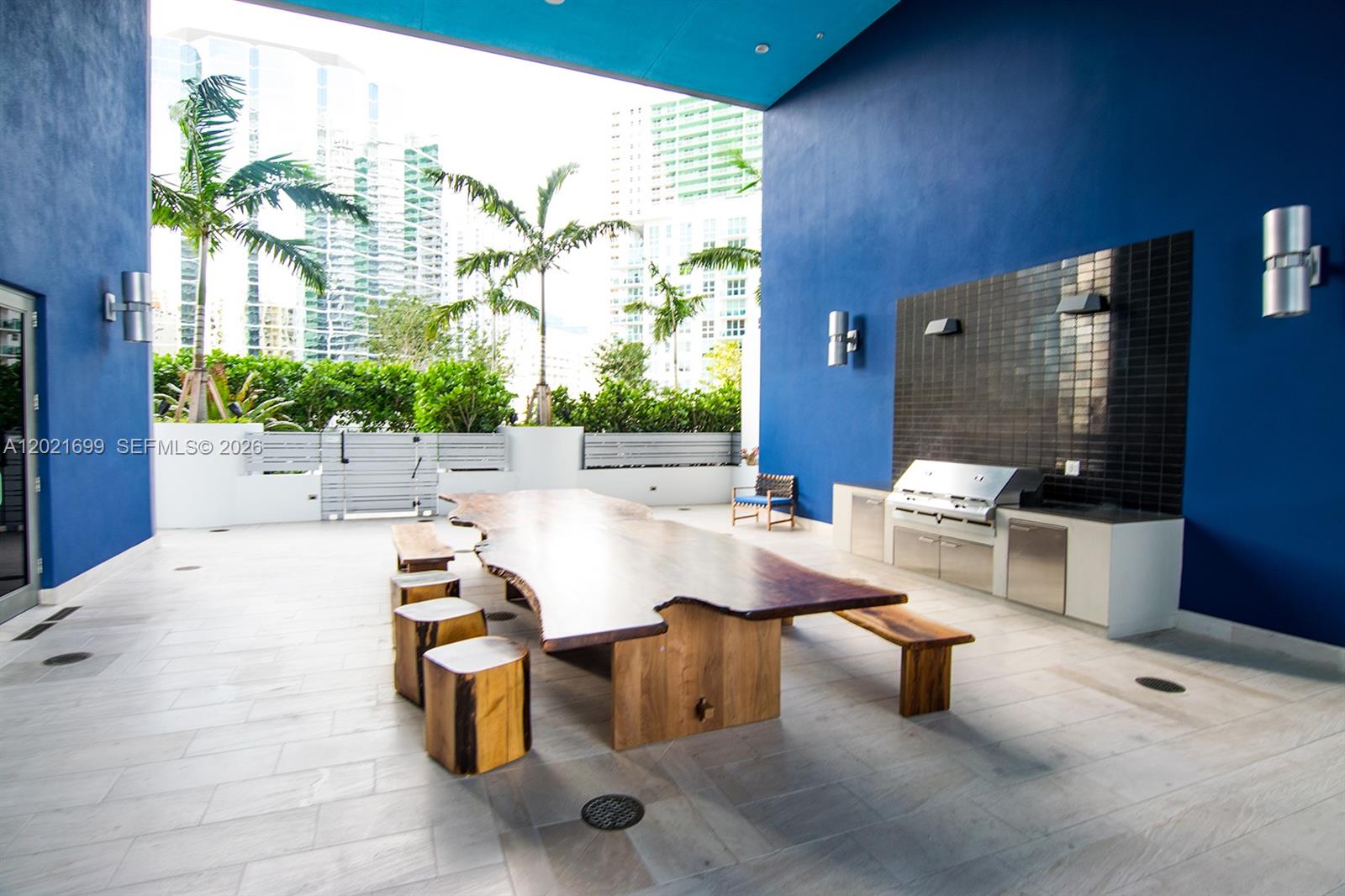 1300 Brickell Bay Dr #2900, Miami FL 33131
