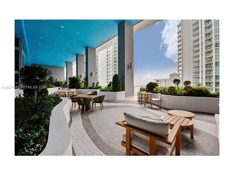 1300 Brickell Bay Dr #2900, Miami FL 33131