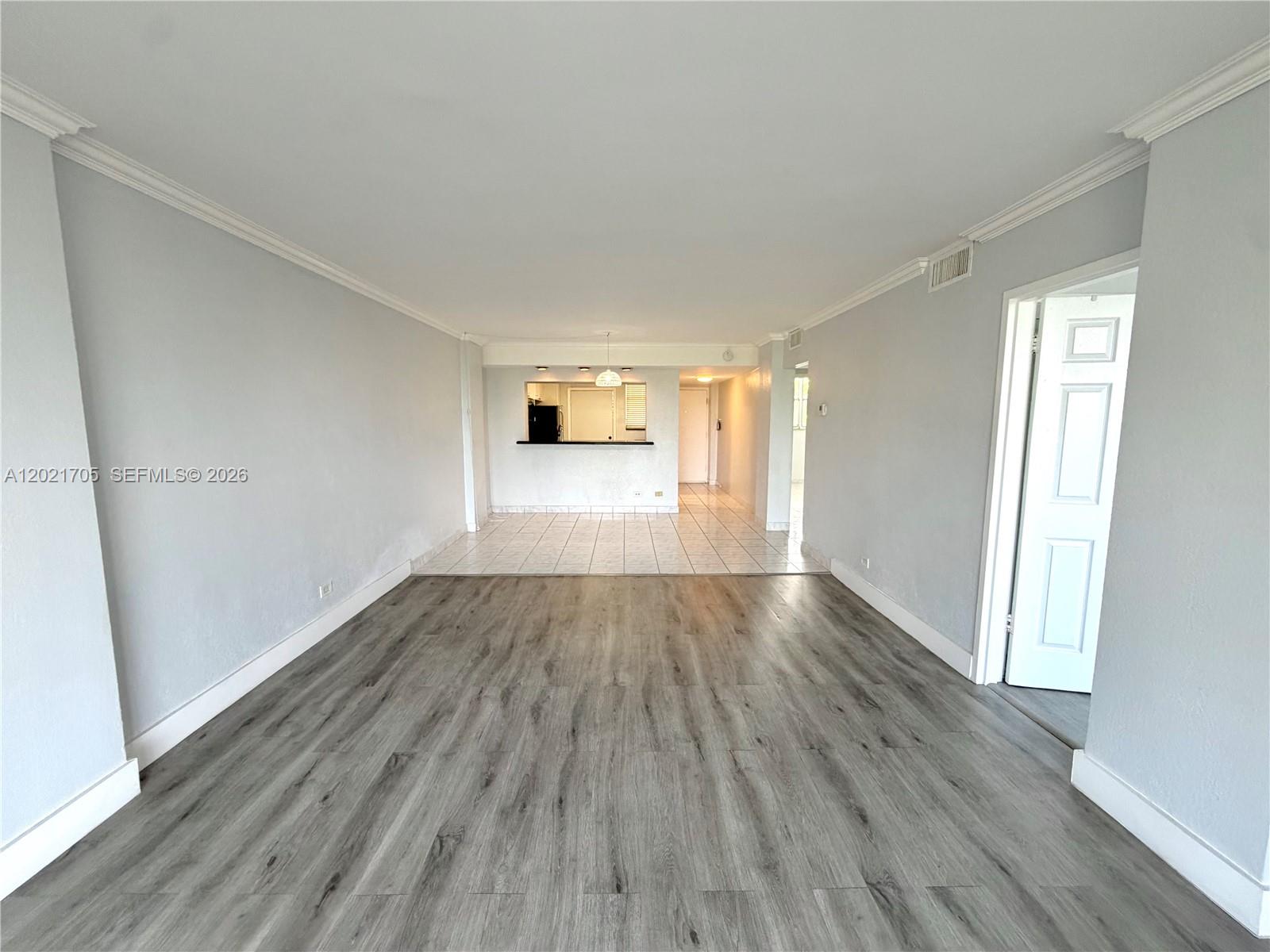 3660 NE 166th St #414, North Miami Beach FL 33160
