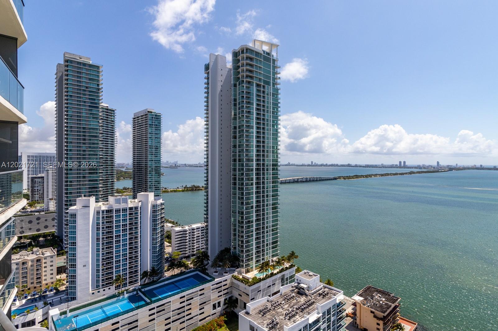 460 NE 28th St #3105, Miami FL 33137