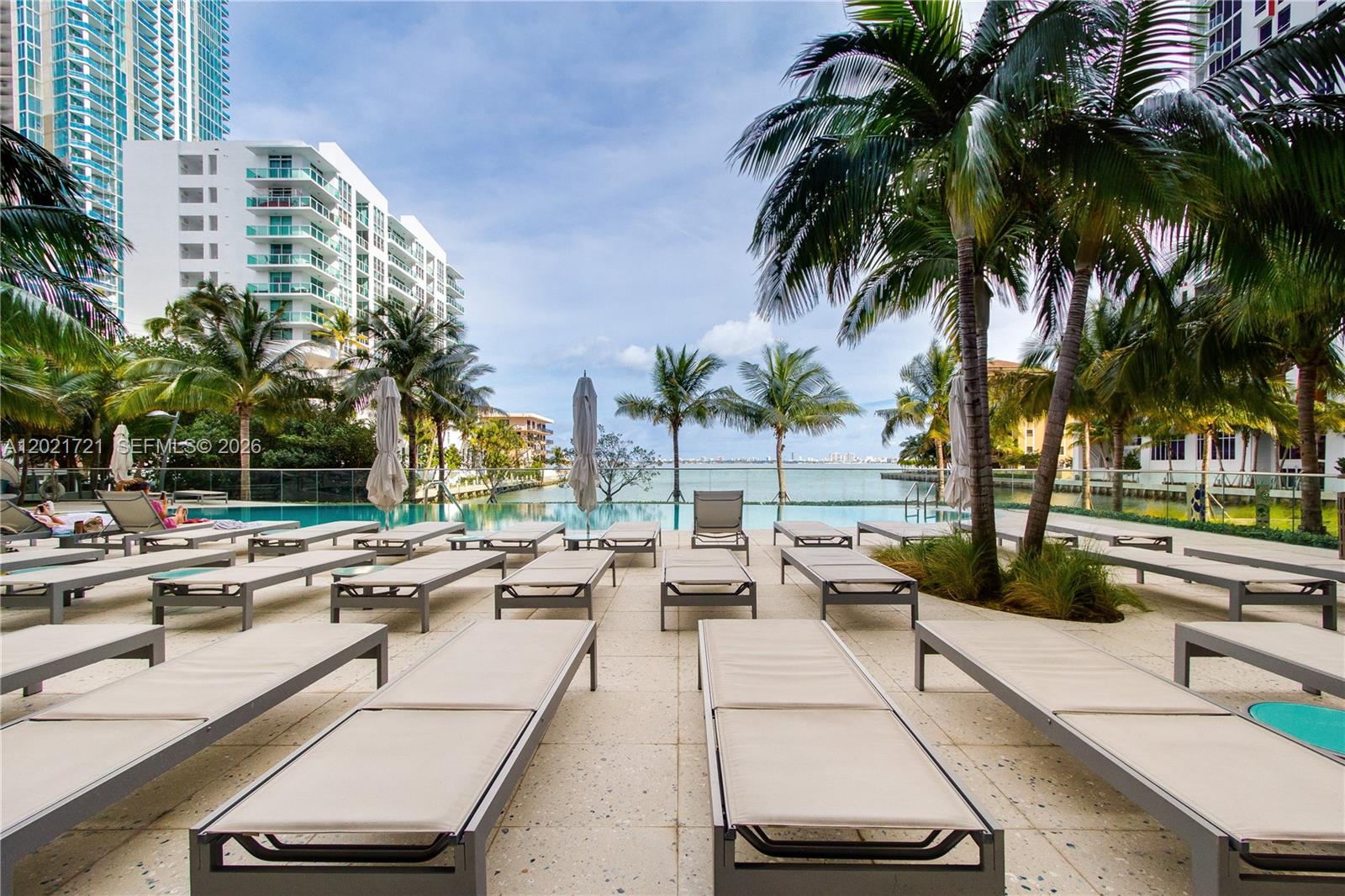 460 NE 28th St #3105, Miami FL 33137