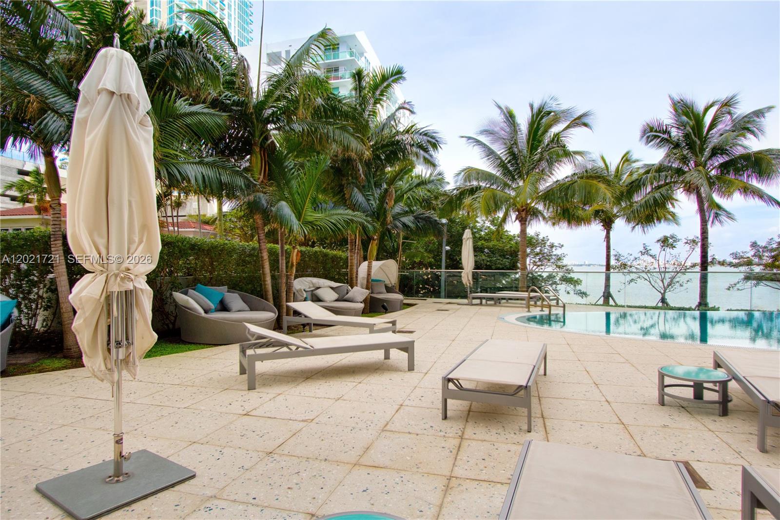 460 NE 28th St #3105, Miami FL 33137