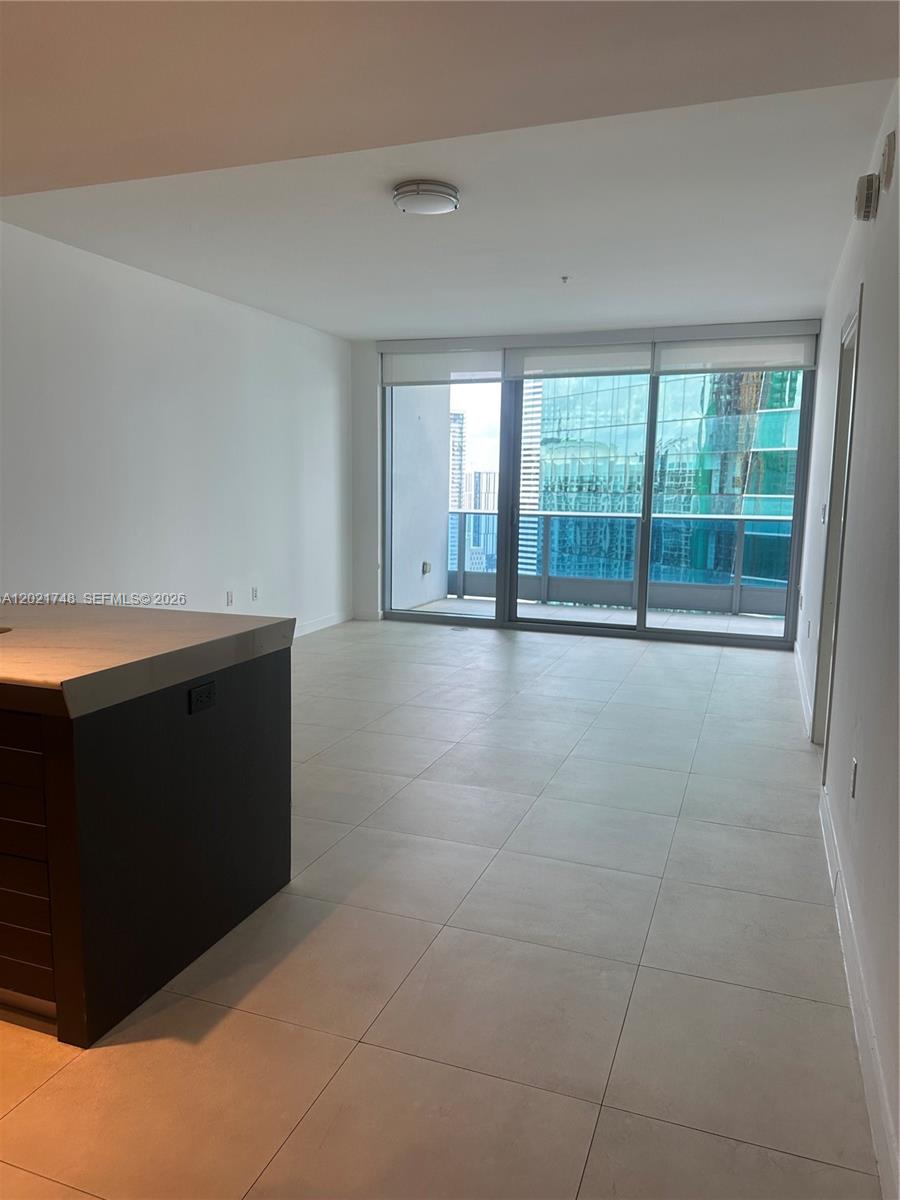200 Biscayne Boulevard Way #4013, Miami FL 33131