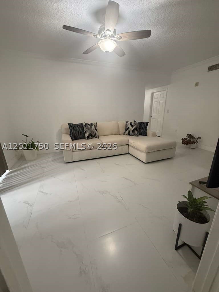 215 SW 117th Ter #14107, Pembroke Pines FL 33025