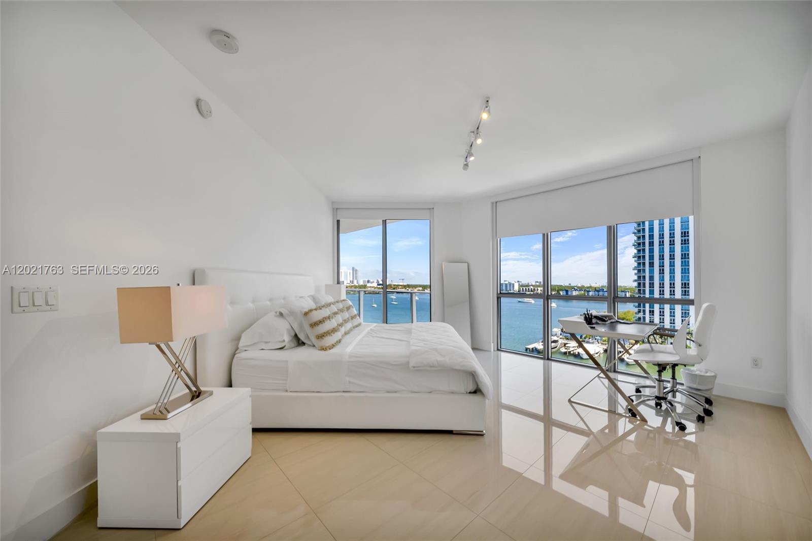 17301 Biscayne Blvd #907, North Miami Beach FL 33160