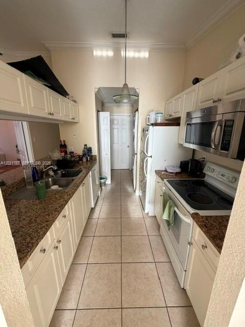 15780 SW 106th Ter #202, Miami FL 33196