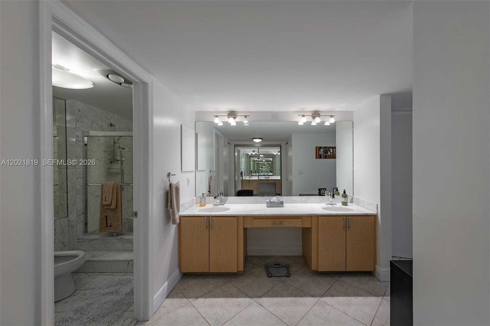 199 Ocean Lane Dr #413, Key Biscayne FL 33149