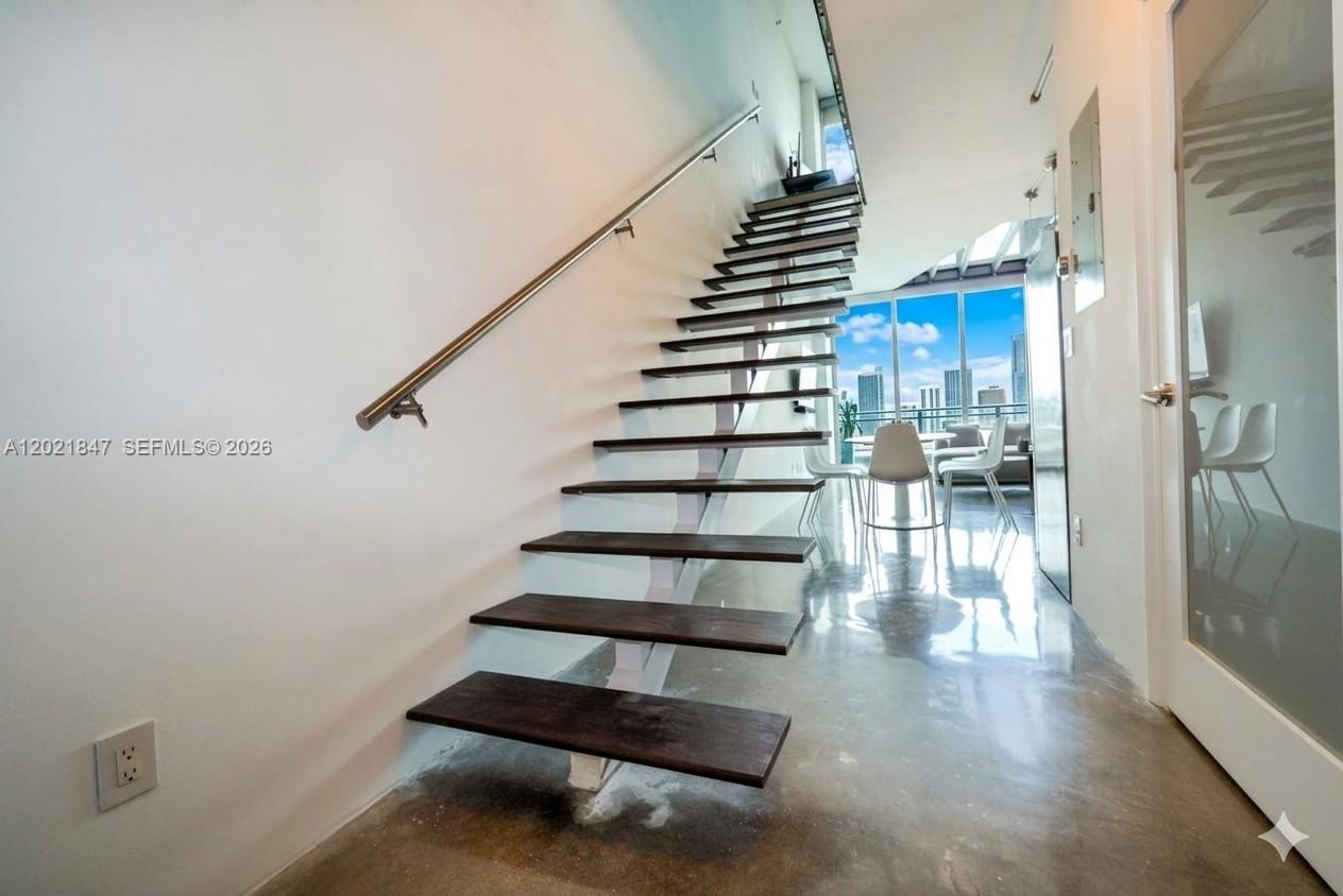 690 SW 1st Ct #1913, Miami FL 33130