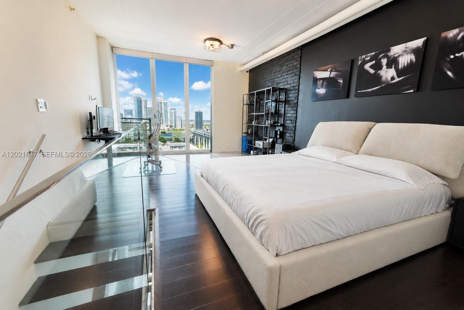 690 SW 1st Ct #1913, Miami FL 33130